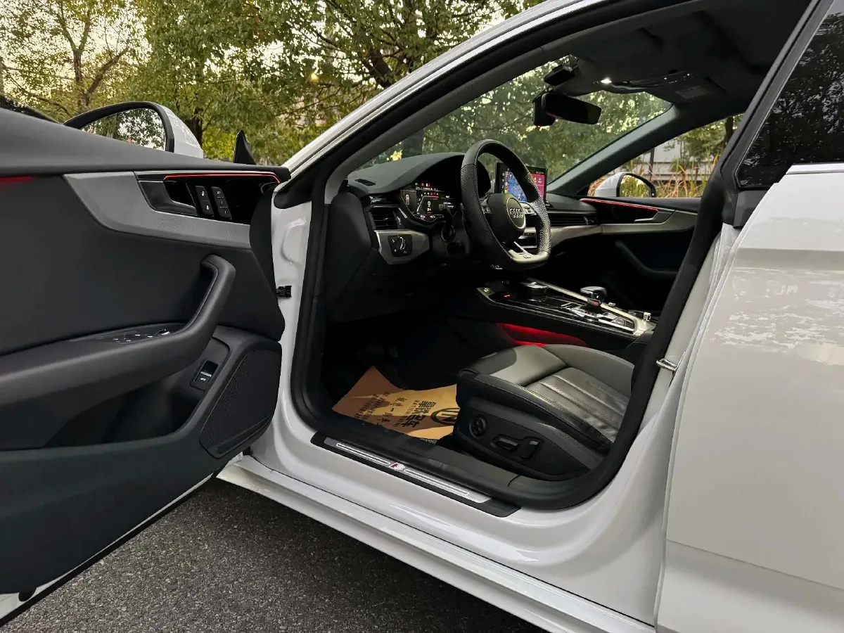 2023 Audi A5 2.0T 204HP L4 7DCT,autocango,china used car exporter,china ev exporter,chinese used car exporter,chinese used ev exporter