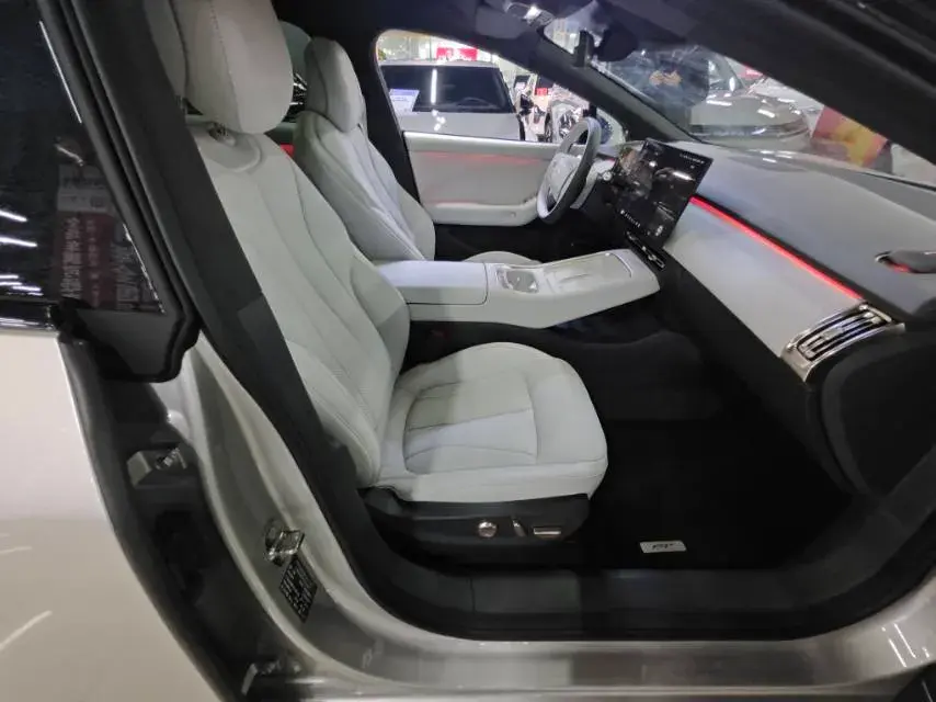 2024 XPENG P7+ thumbnail 3