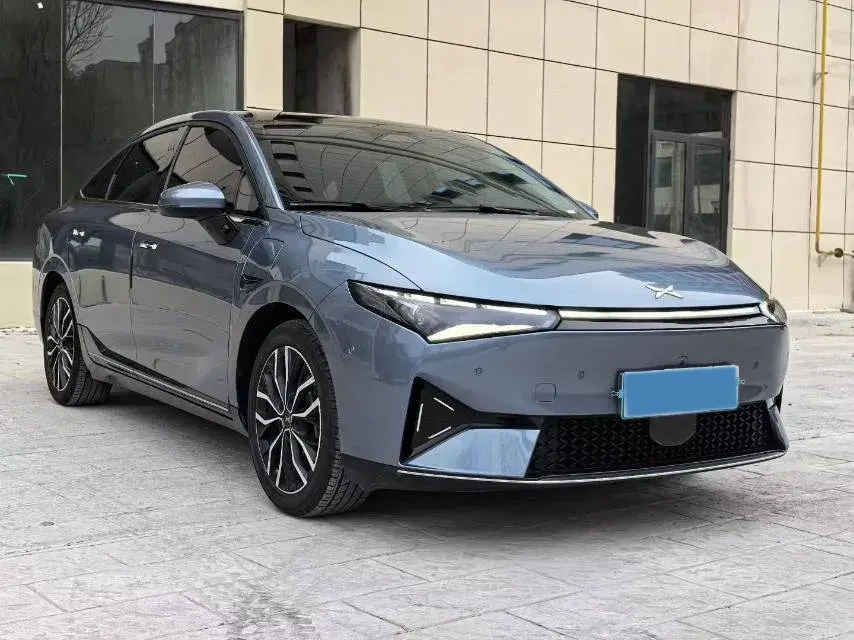 2022 XPENG P5 thumbnail 3