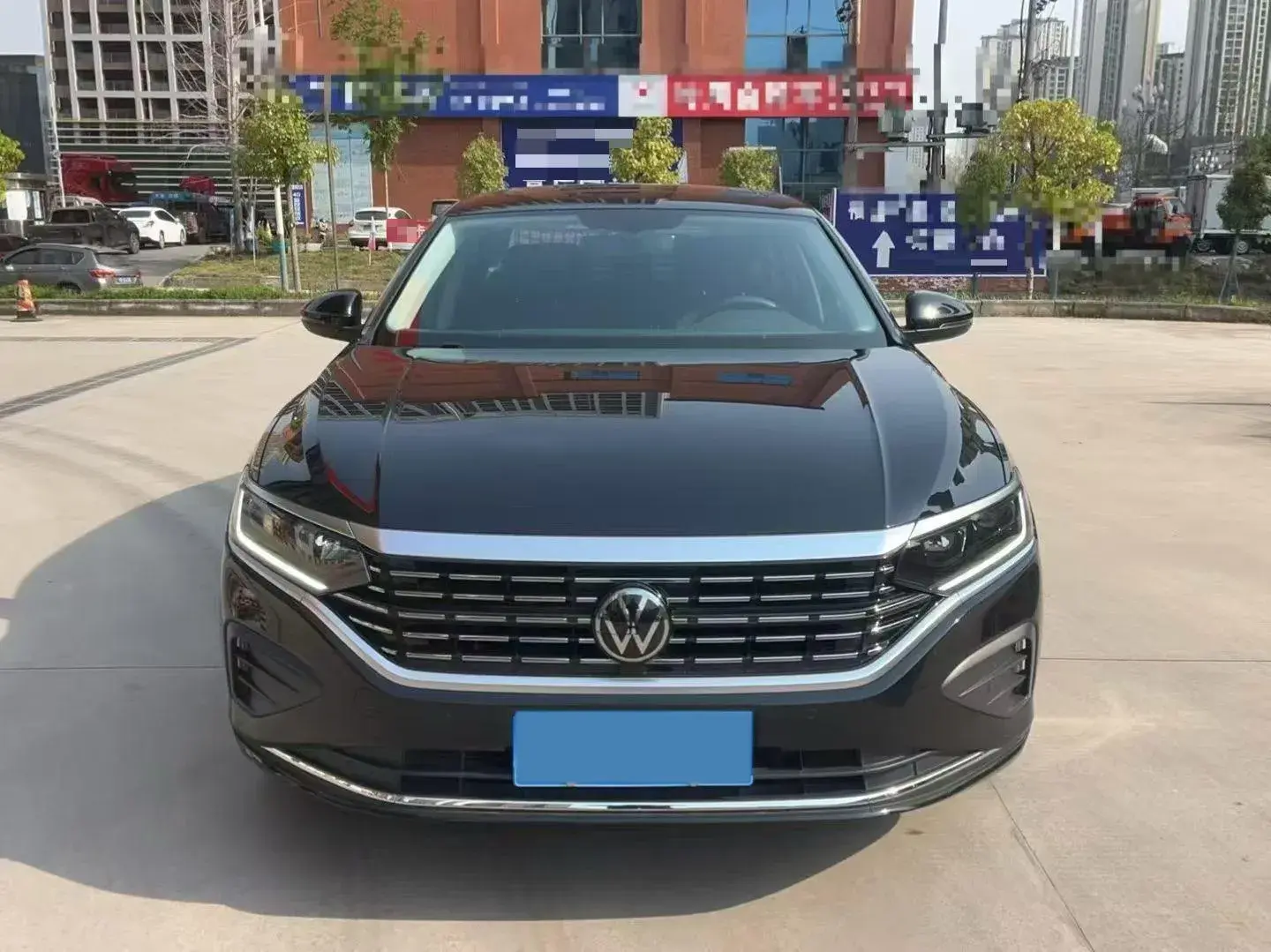 2024 VOLKSWAGEN PASSAT thumbnail 2