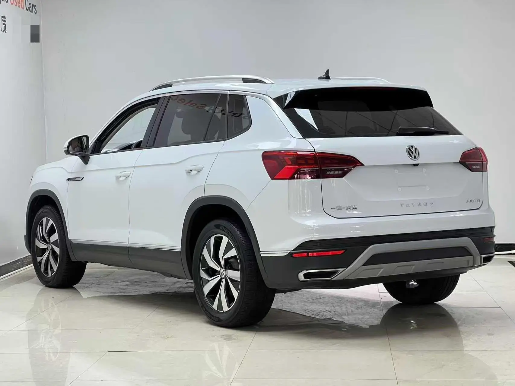 2022 VOLKSWAGEN TAYRON thumbnail 4