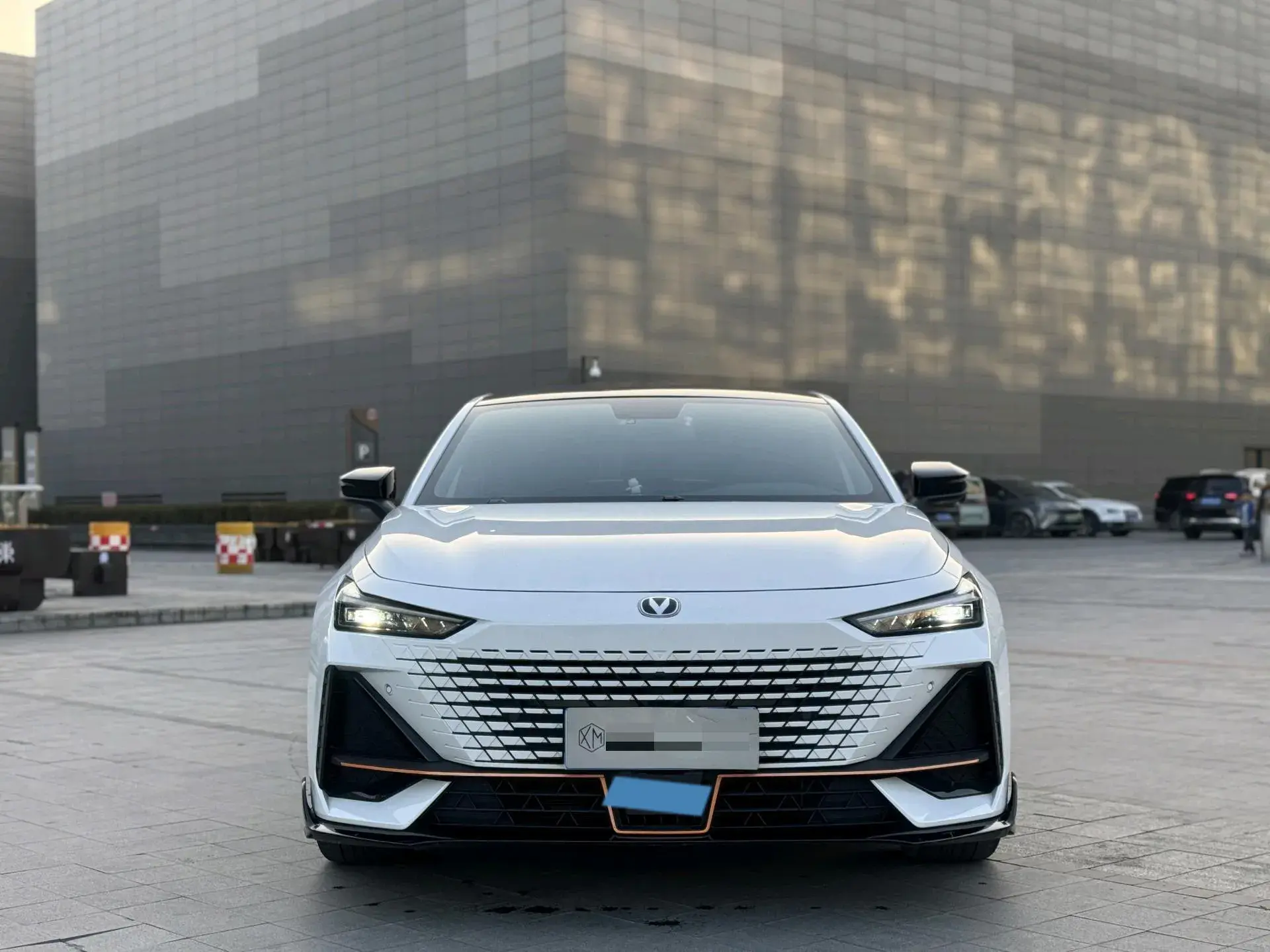 2023 CHANGAN UNI-V thumbnail 3