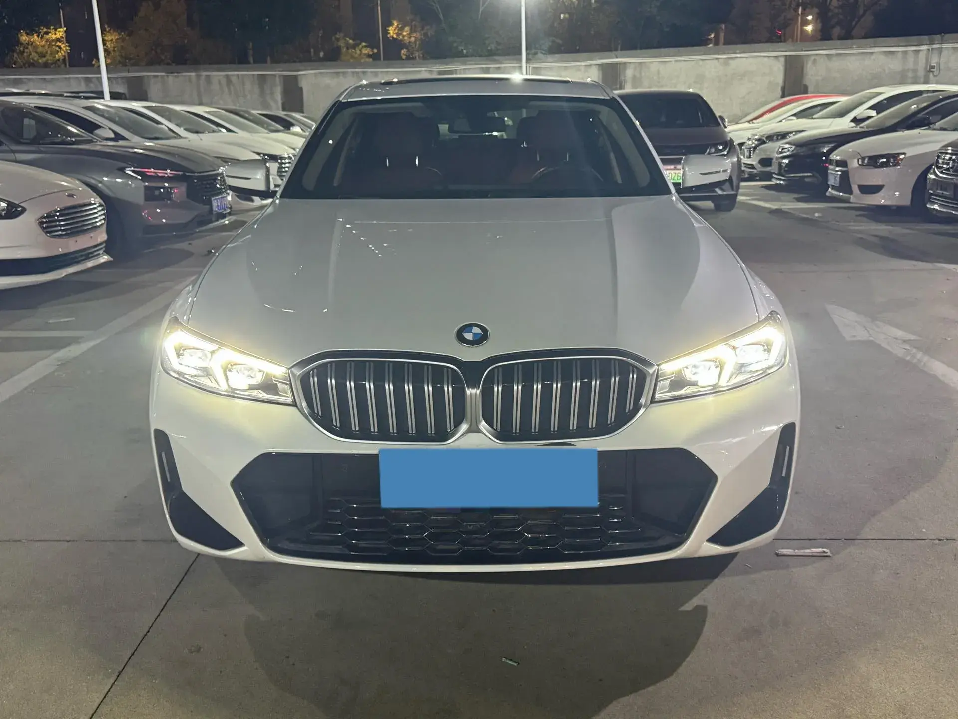 2023 BMW 3 thumbnail 2