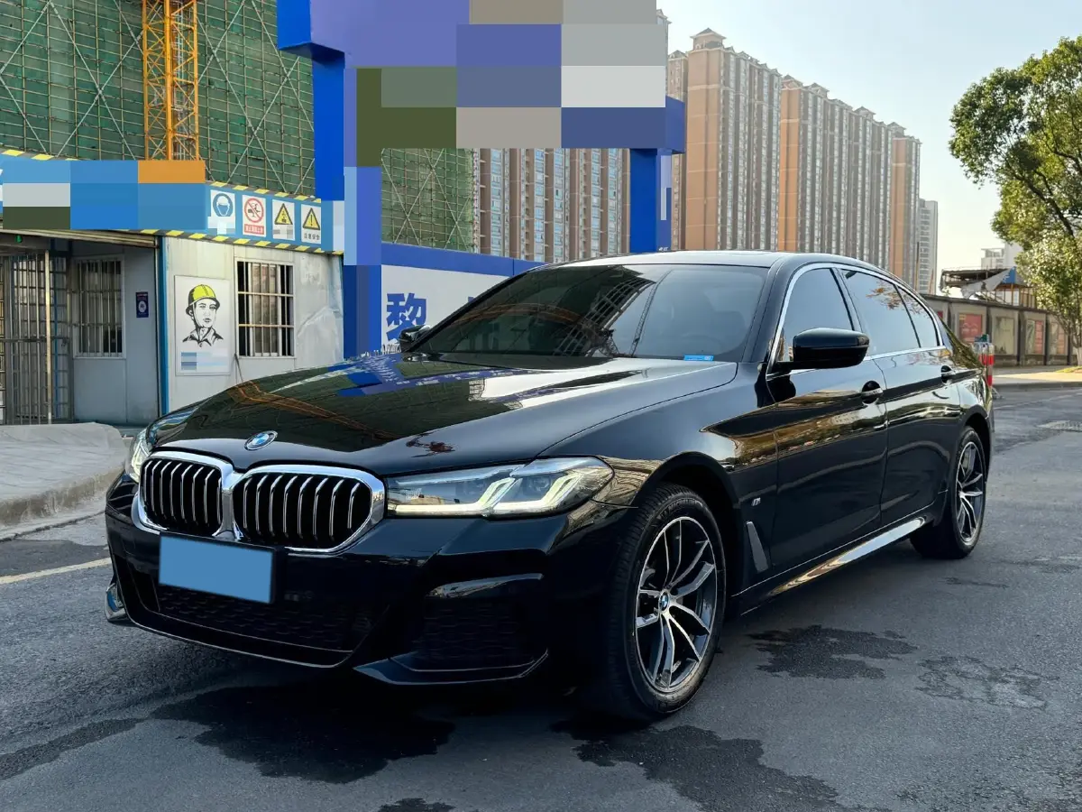 2022 BMW 5 Series 2.0T 184HP L4 8AT