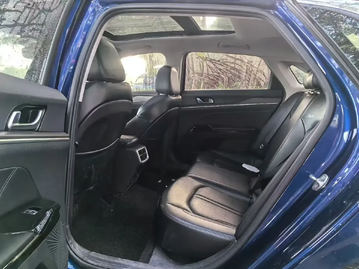 2020 Kia K5 1.5T 170HP L4 7DCT,autocango,china used car exporter,china ev exporter,chinese used car exporter,chinese used ev exporter