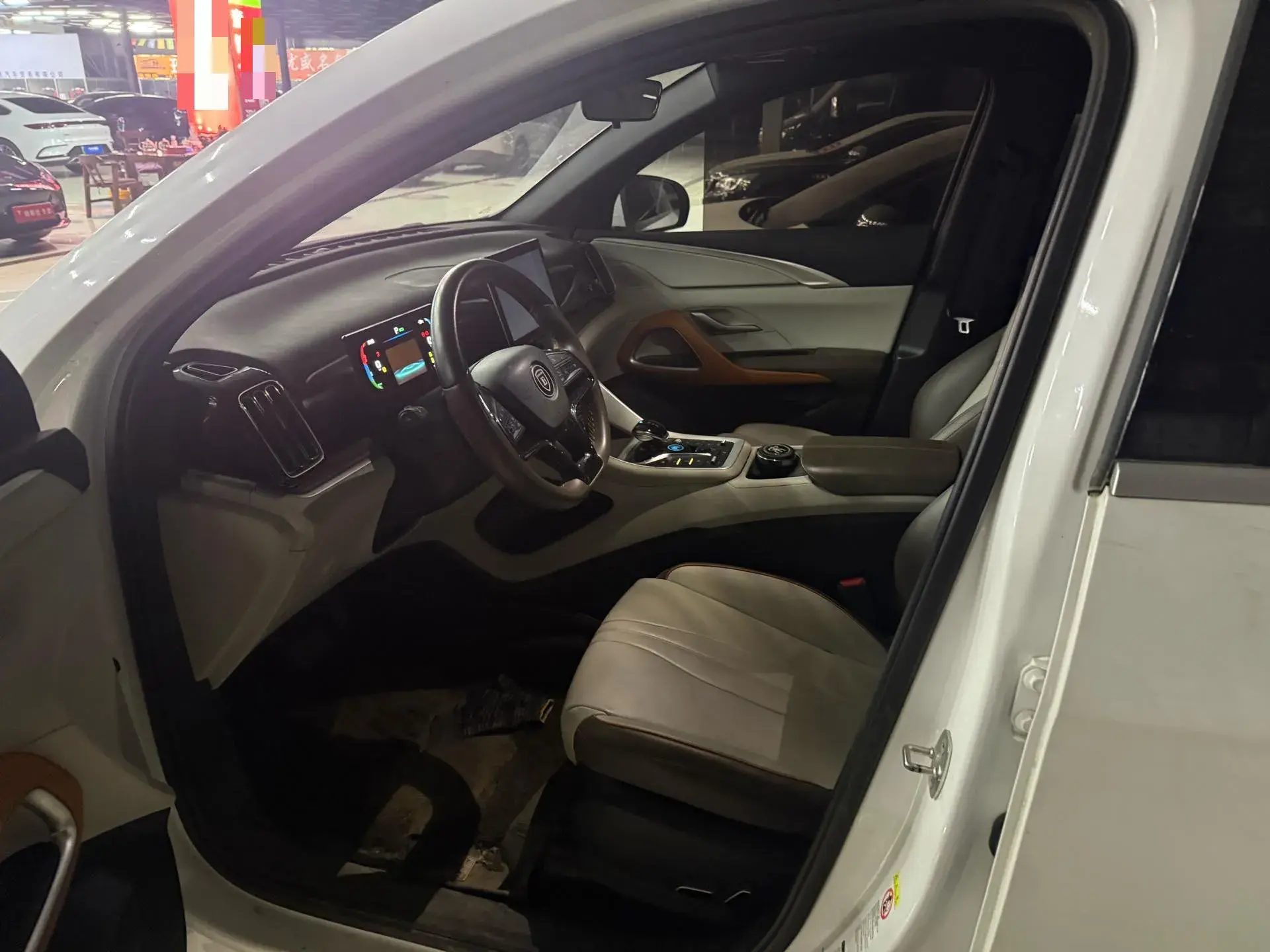 2023 BYD SONG thumbnail 2