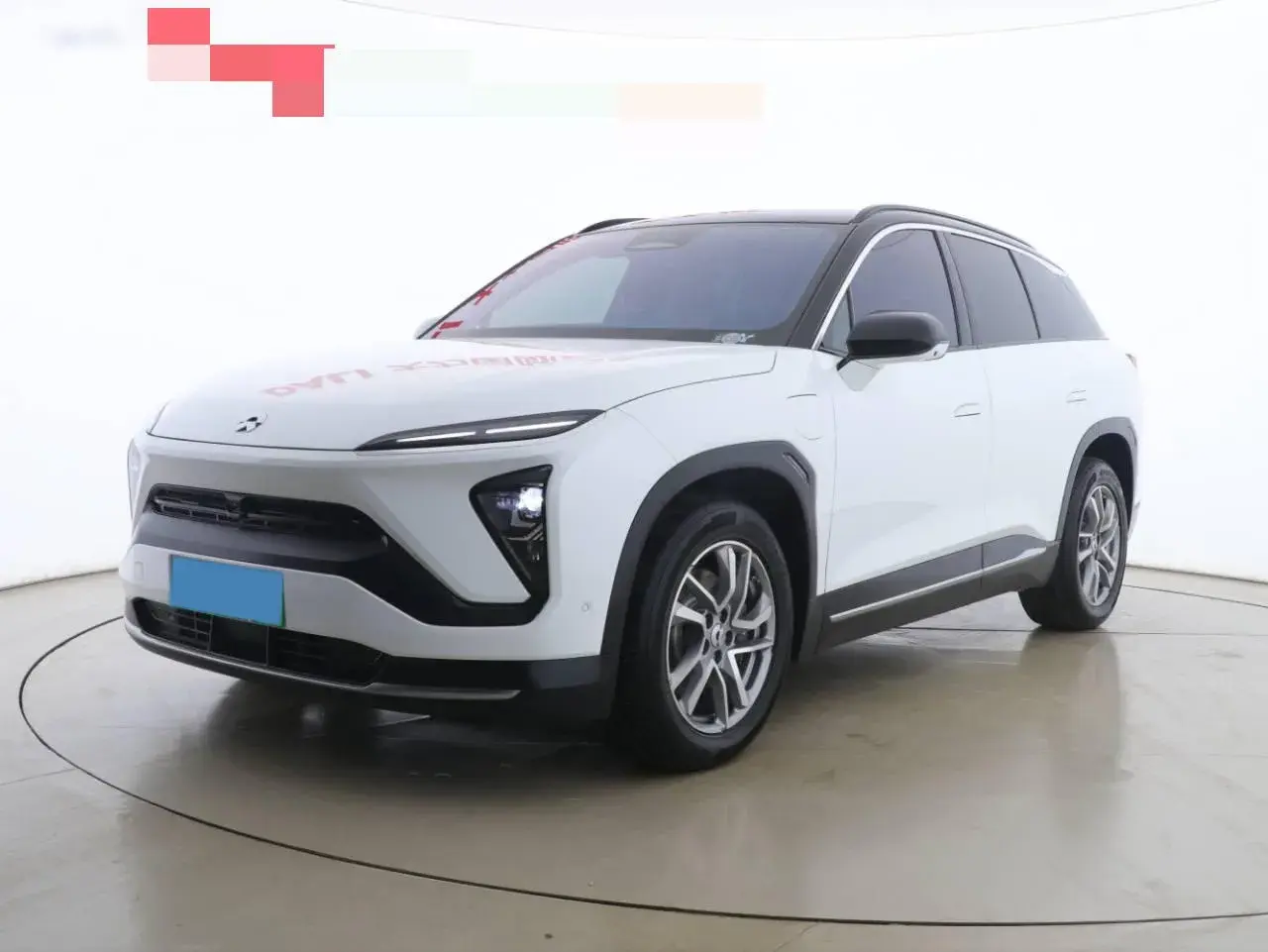 2022 NIO ES6 view 1