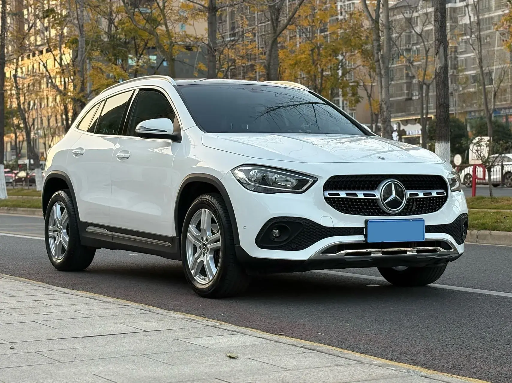 2022 MERCEDES-BENZ GLA thumbnail 3