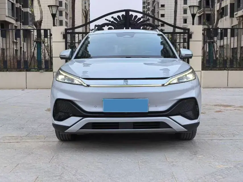 2022 BYD YUAN thumbnail 2