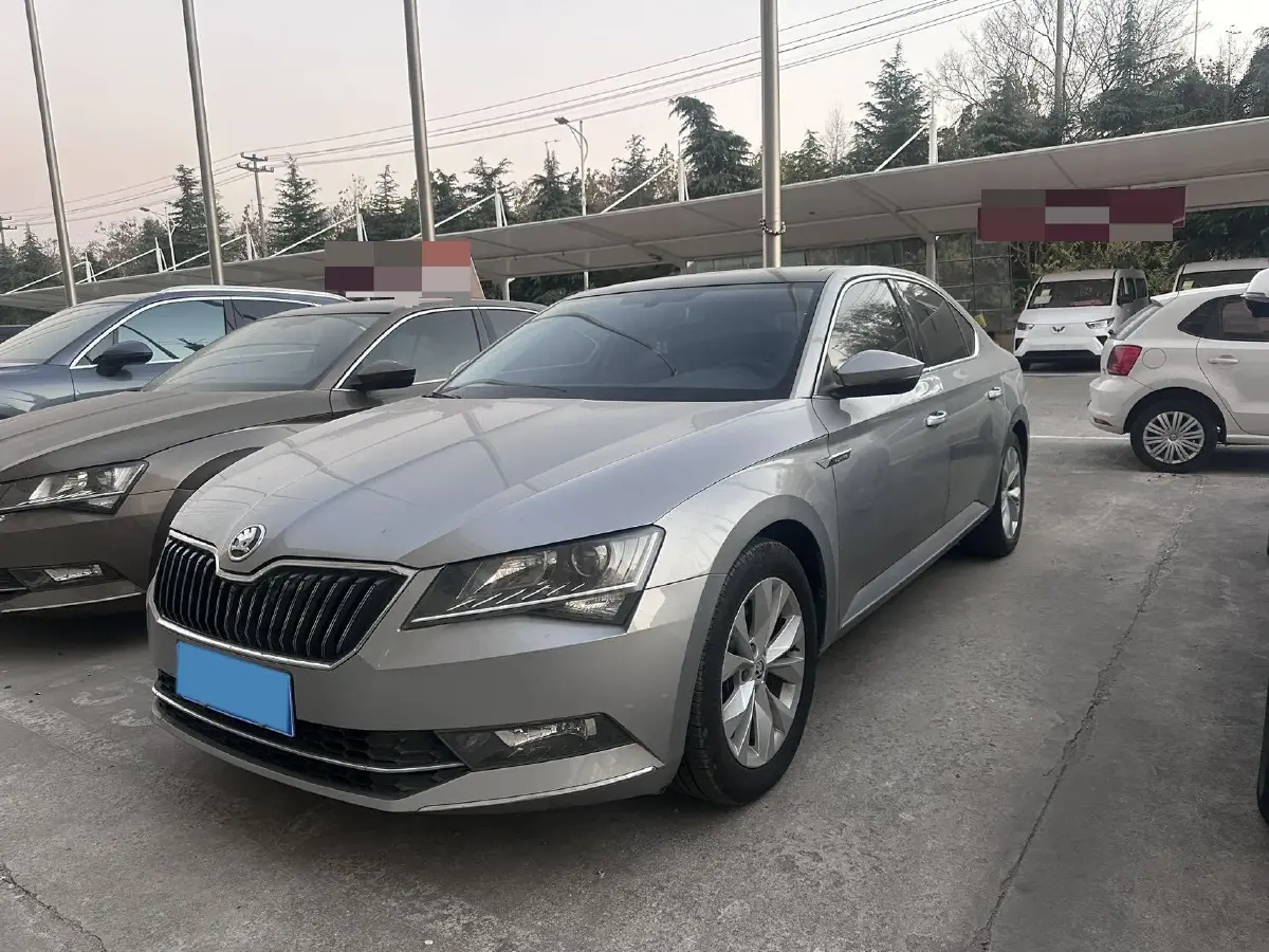 2018 Skoda Superb 1.4T 150HP L4 7DCT