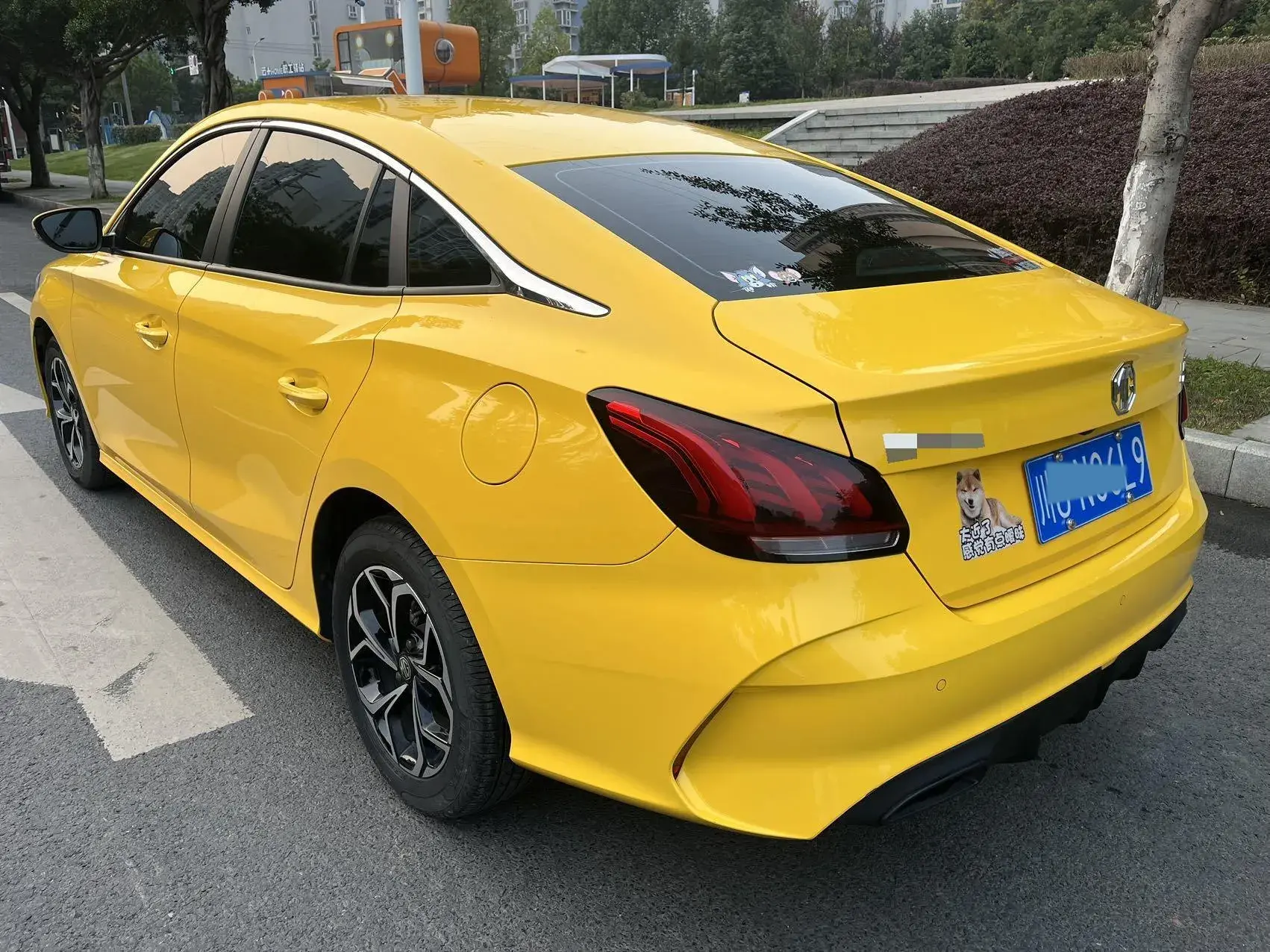 2021 MG 5 thumbnail 4