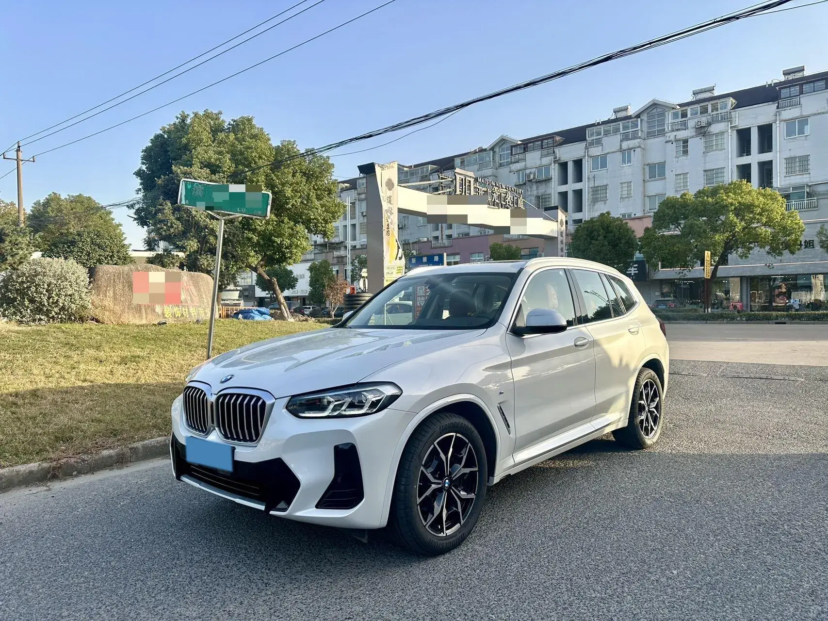 2021 BMW X3 view 1