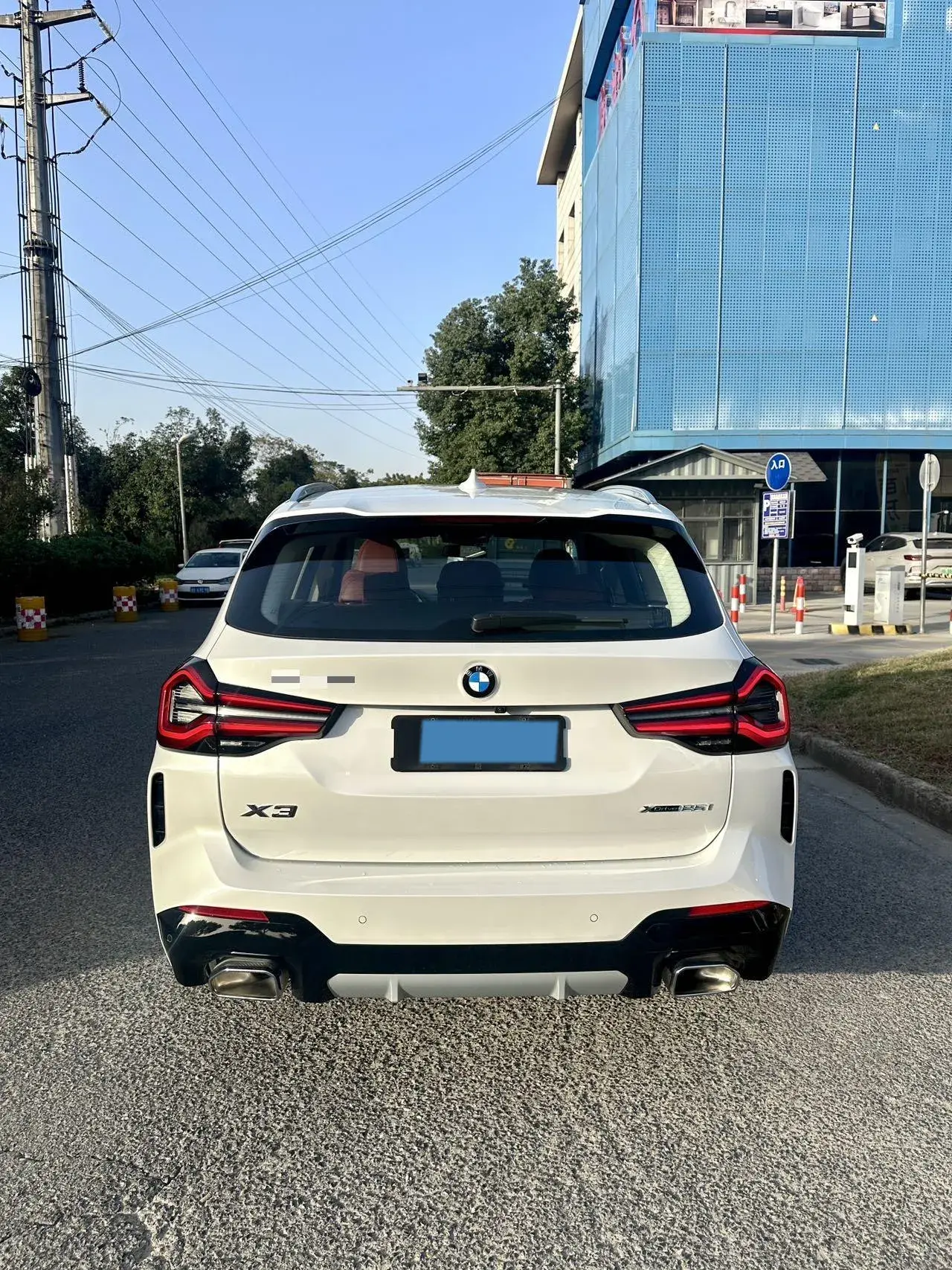 2021 BMW X3 thumbnail 4