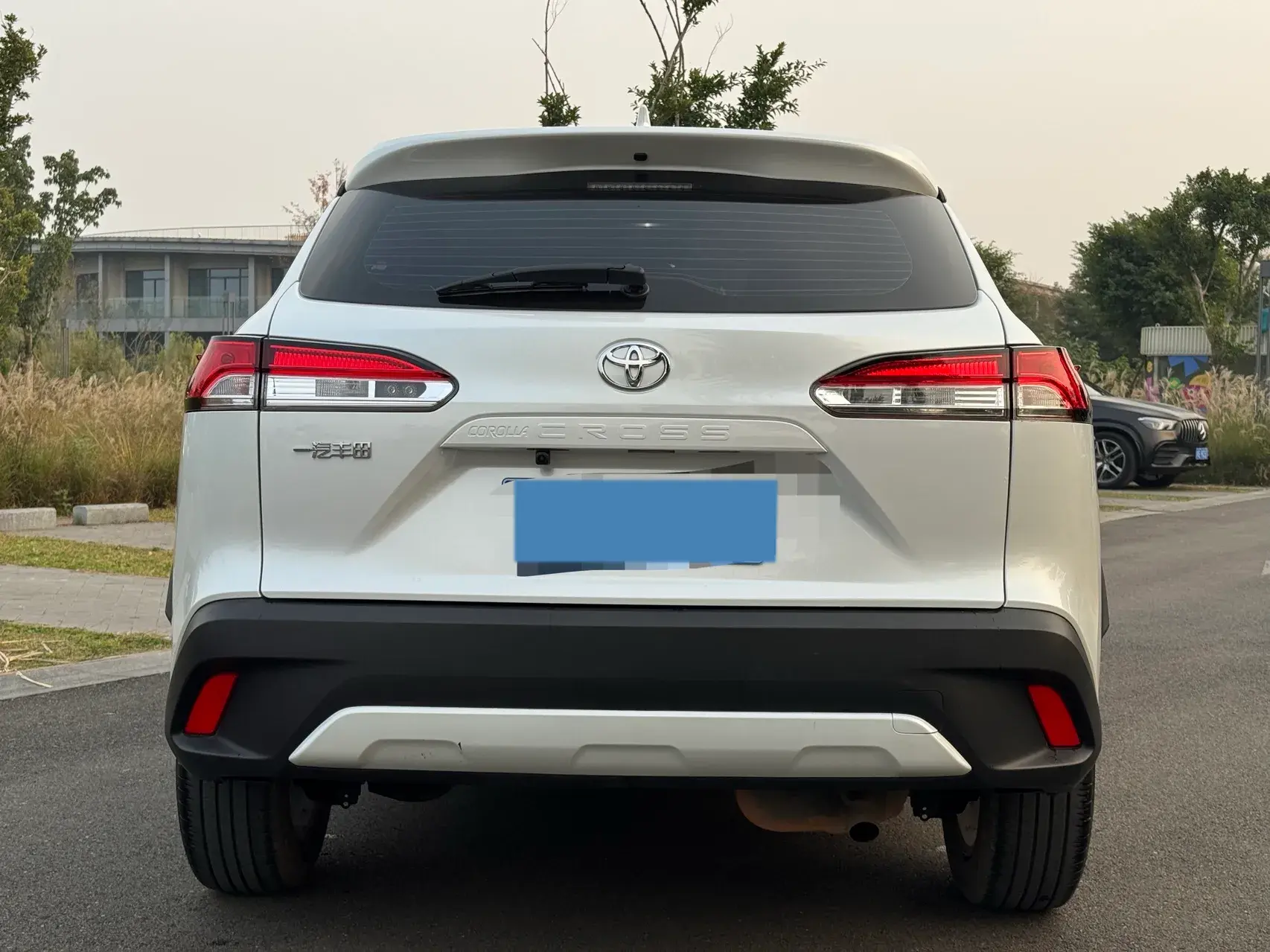 2023 TOYOTA COROLLA thumbnail 4