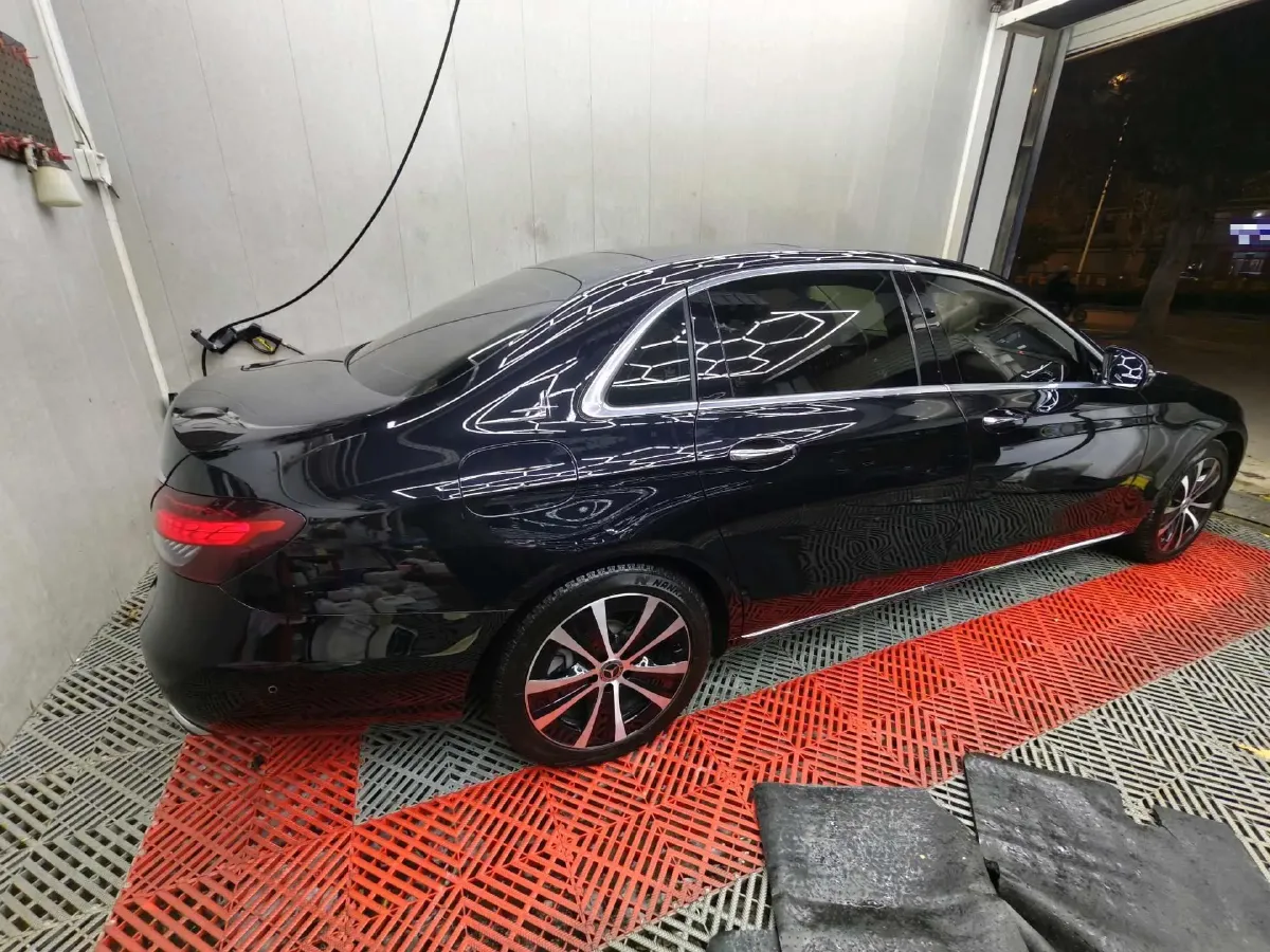 2022 Mercedes-Benz E Class 2.0T 211HP L4 9AT PHEV 25.4KWH,autocango,china used car exporter,china ev exporter,chinese used car exporter,chinese used ev exporter