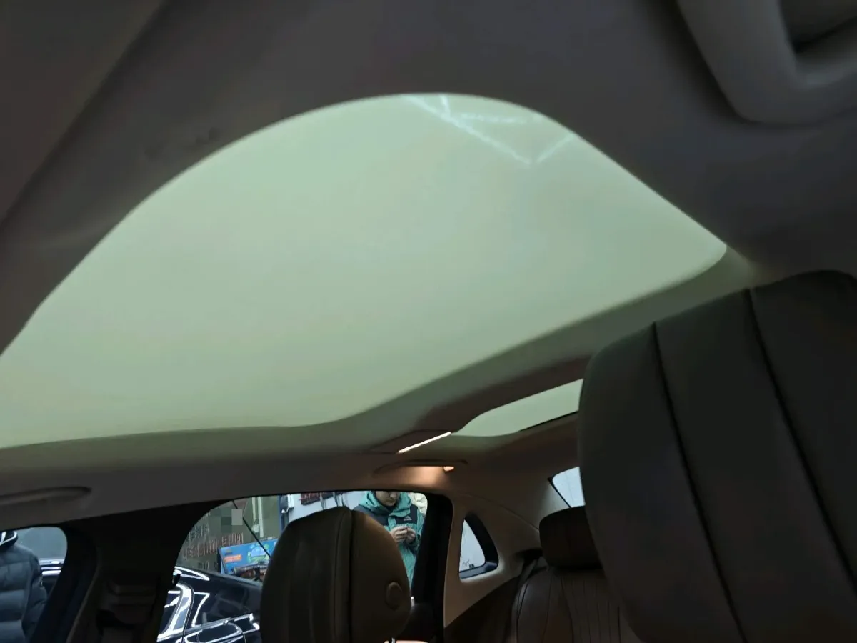 2022 Mercedes-Benz E Class 2.0T 211HP L4 9AT PHEV 25.4KWH,autocango,china used car exporter,china ev exporter,chinese used car exporter,chinese used ev exporter