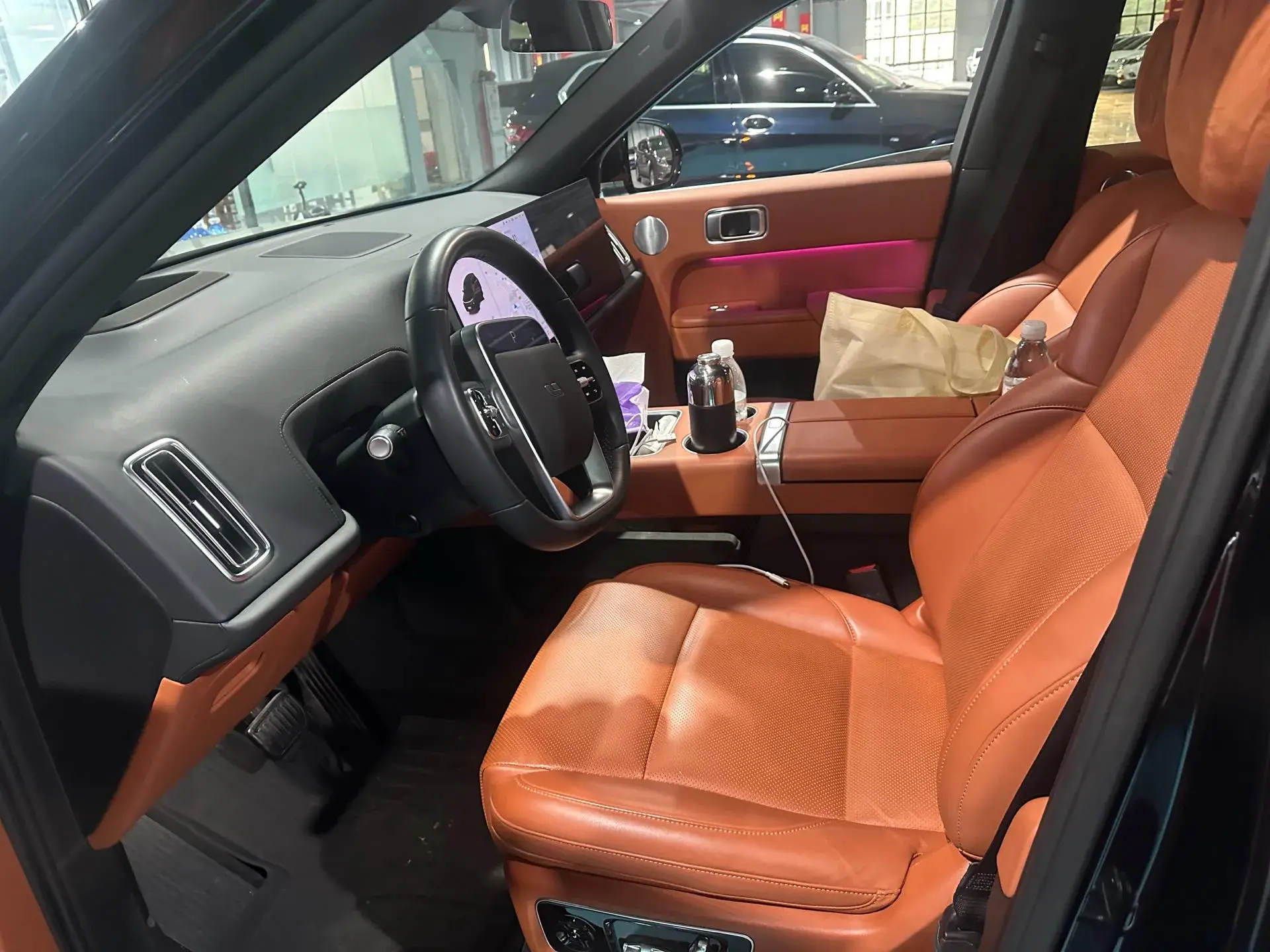 2023 LI L8 thumbnail 2