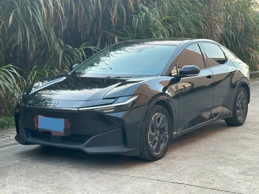 2023 Toyota bZ3 BEV 49.92KWH
