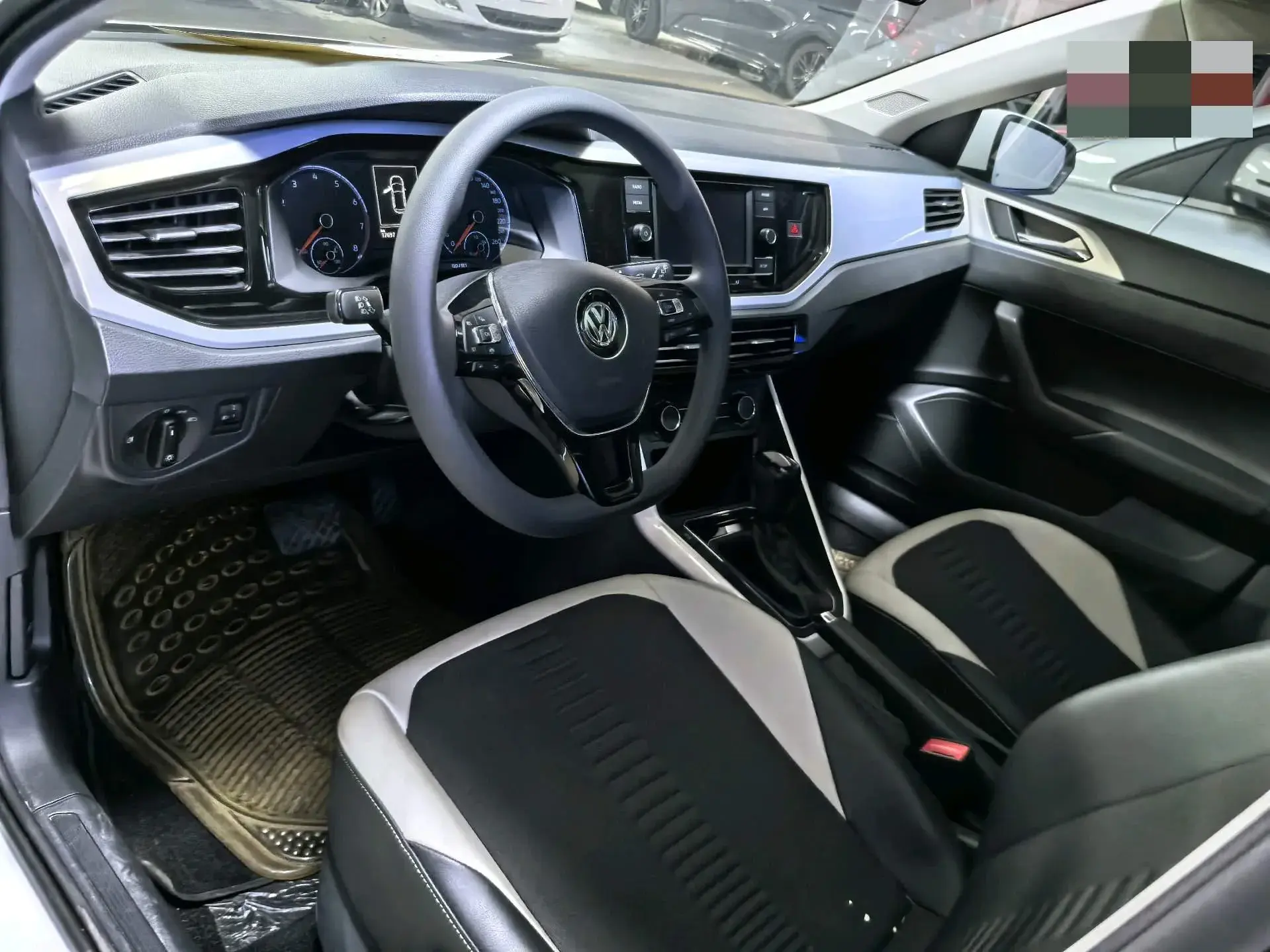 2021 VOLKSWAGEN POLO thumbnail 2