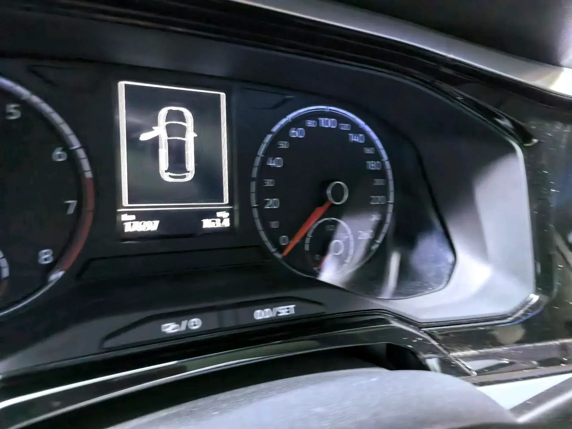 2021 VOLKSWAGEN POLO thumbnail 3