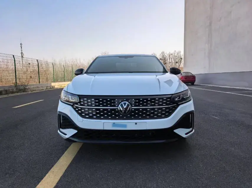 2023 VOLKSWAGEN LAVIDA thumbnail 3