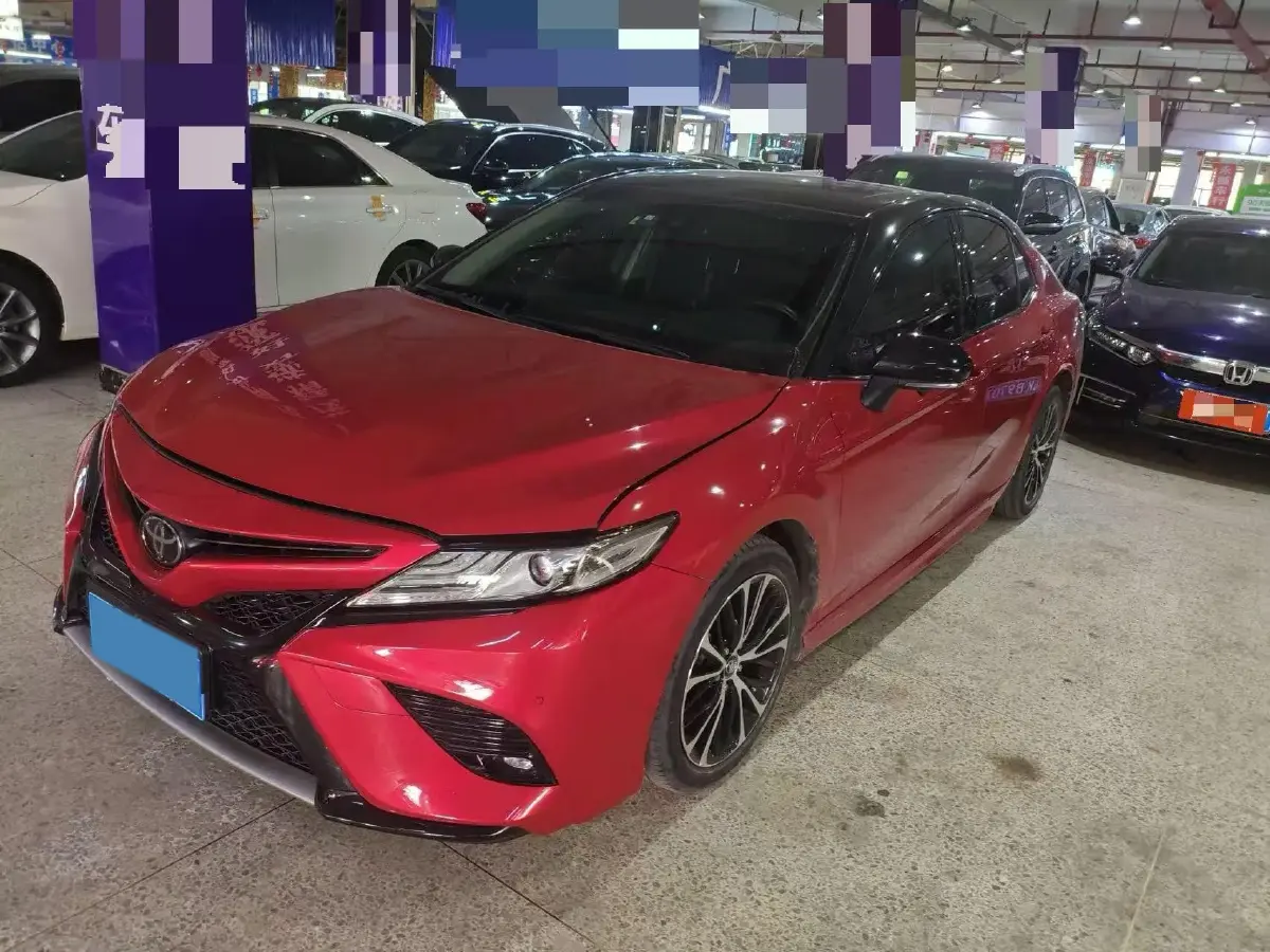 2019 Toyota Camry 2.5L 209HP L4 8AT