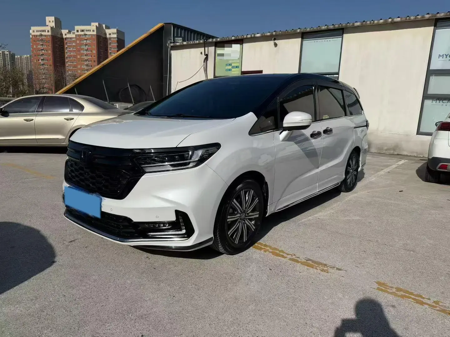 2024 HONDA ODYSSEY view 1