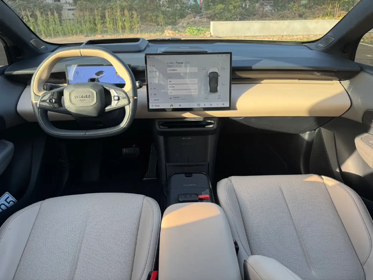 2025 LYNK&CO Z20 BEV 61.47KWH,autocango,china used car exporter,china ev exporter,chinese used car exporter,chinese used ev exporter