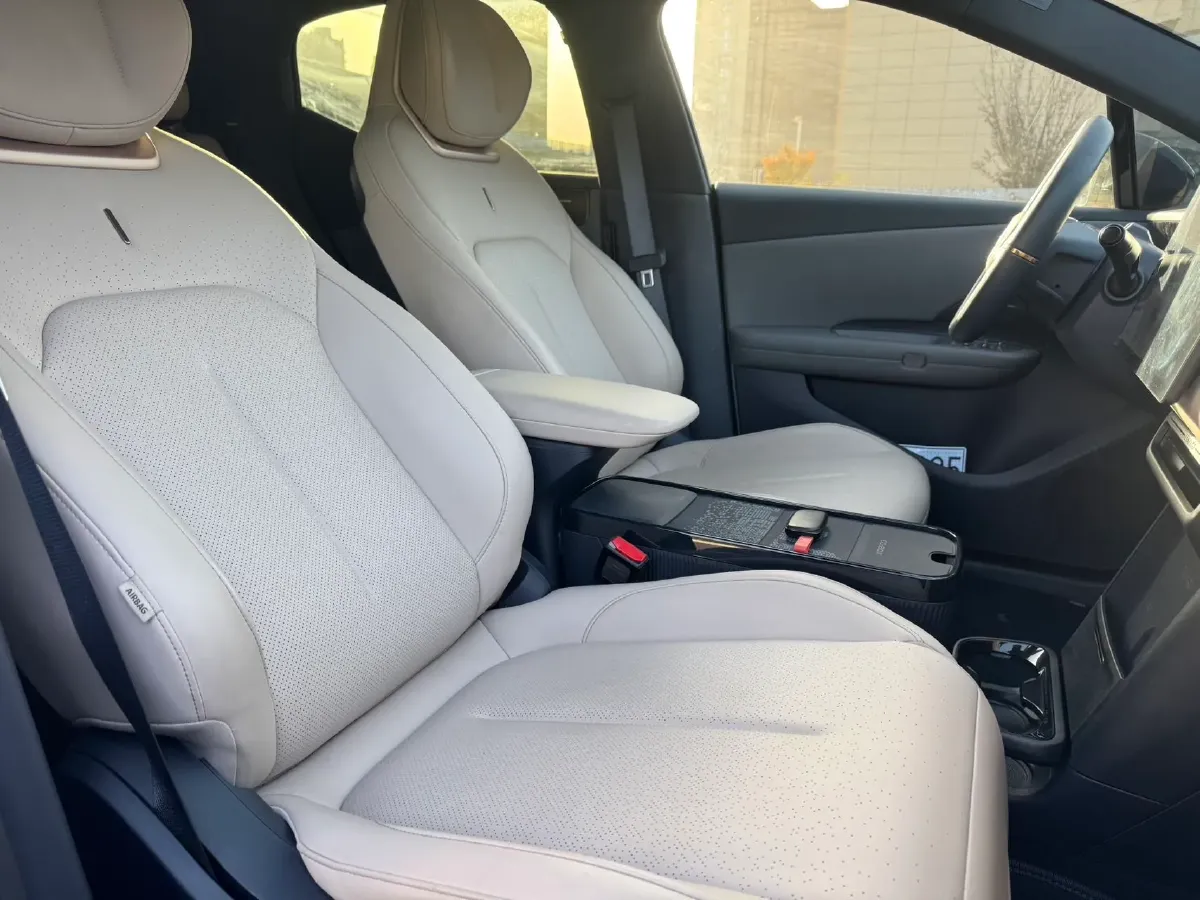 2025 LYNK&CO Z20 BEV 61.47KWH,autocango,china used car exporter,china ev exporter,chinese used car exporter,chinese used ev exporter