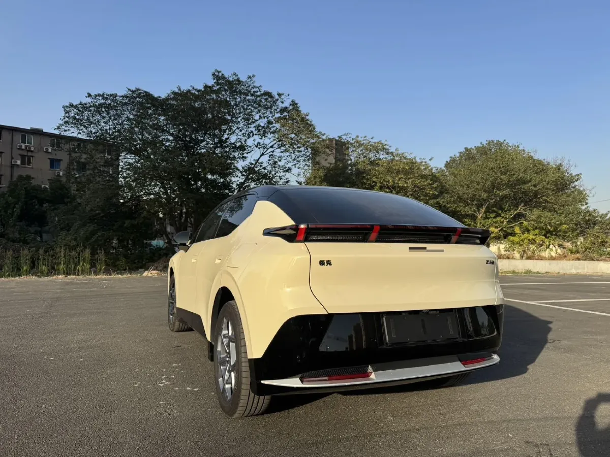 2025 LYNK&CO Z20 BEV 61.47KWH,autocango,china used car exporter,china ev exporter,chinese used car exporter,chinese used ev exporter