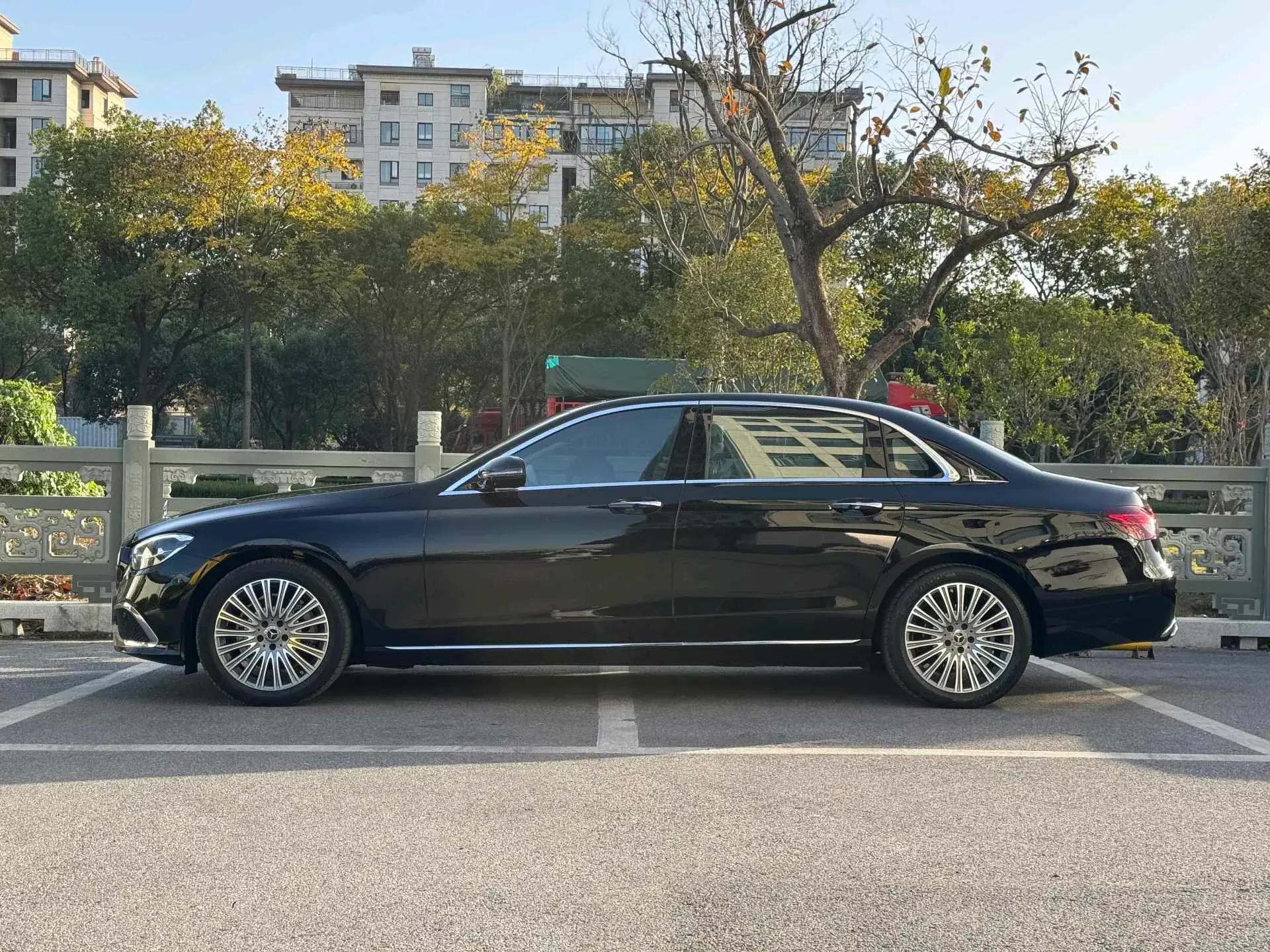 2021 MERCEDES-BENZ E thumbnail 2