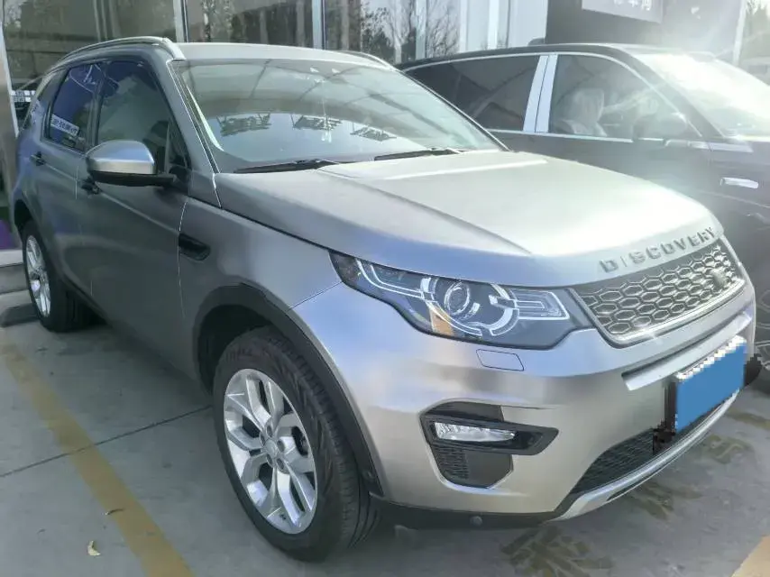 2018 LAND ROVER thumbnail 2