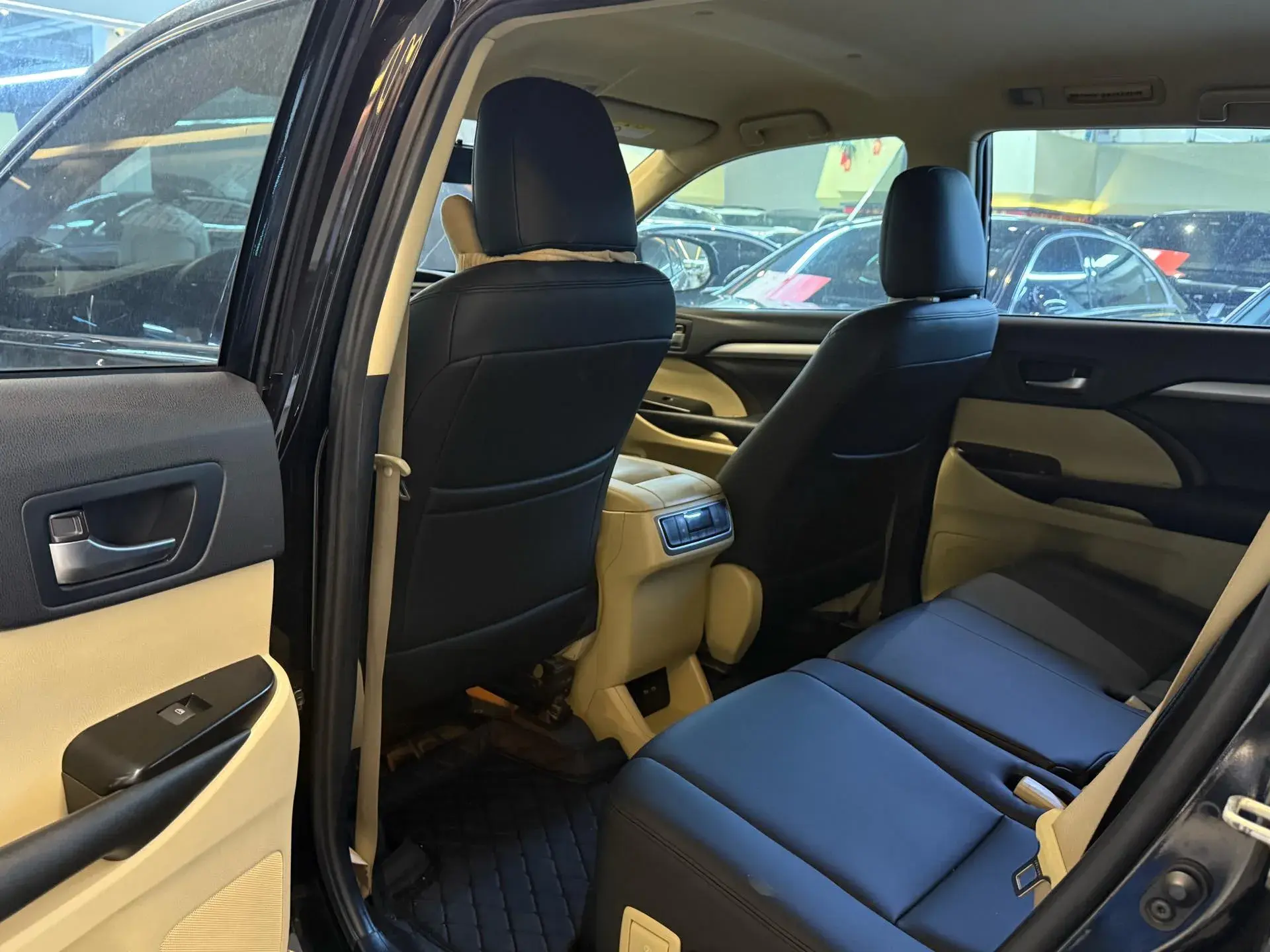 2021 TOYOTA HIGHLANDER thumbnail 4