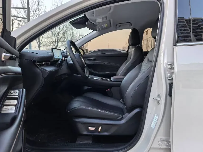 2024 BaoJun Cloud Sea BEV 69.2KWH,autocango,china used car exporter,china ev exporter,chinese used car exporter,chinese used ev exporter