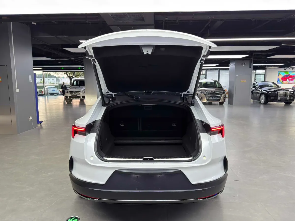 2024 Polestar 4 BEV 86KWH,autocango,china used car exporter,china ev exporter,chinese used car exporter,chinese used ev exporter