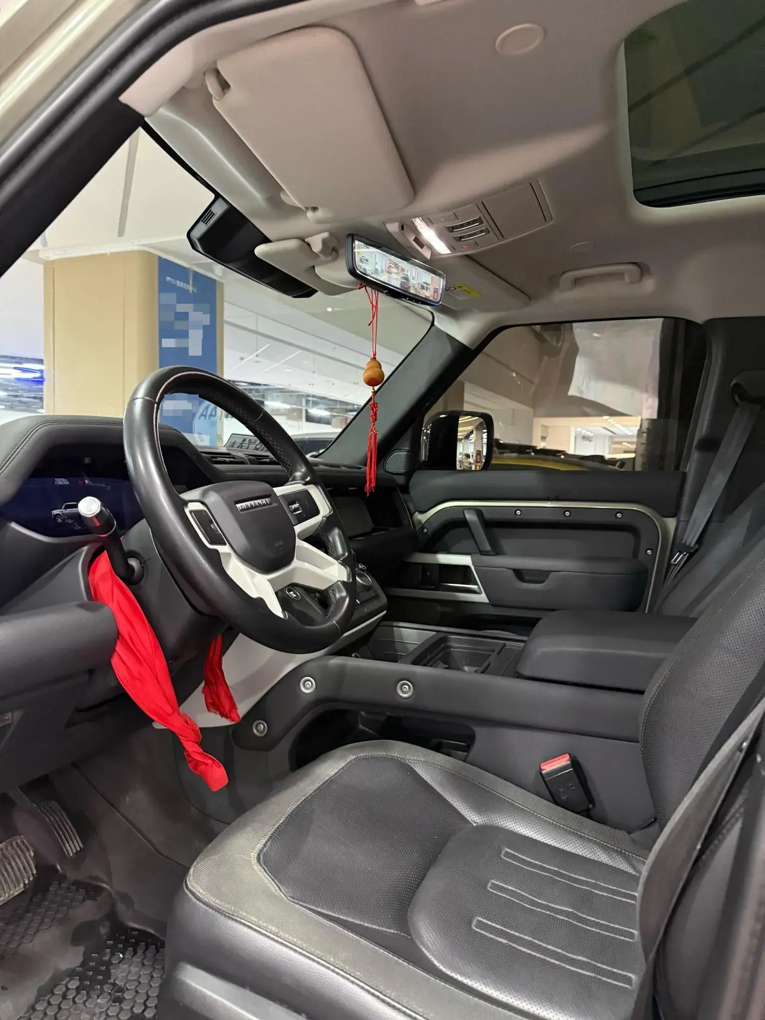 2020 LAND ROVER thumbnail 4