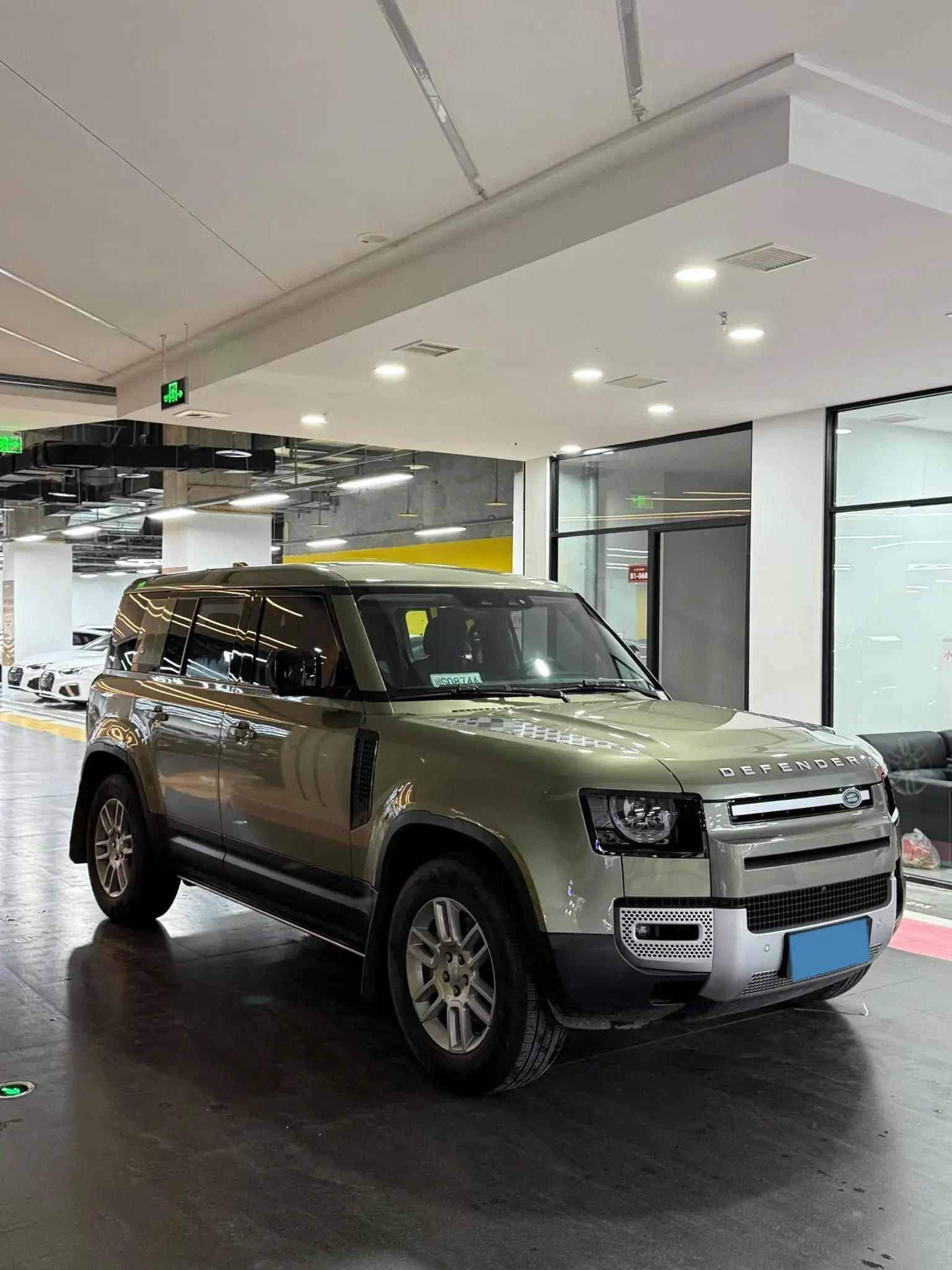 2020 LAND ROVER thumbnail 3