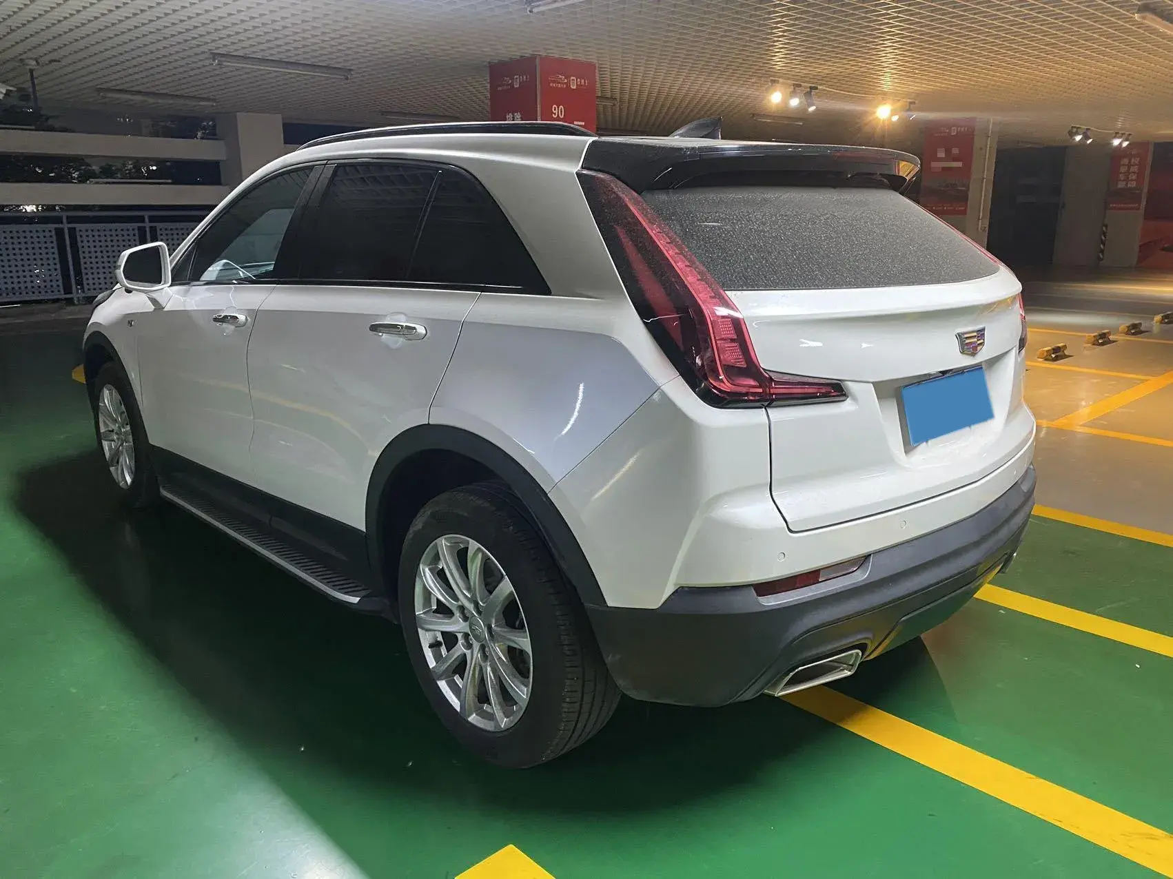 2020 CADILLAC XT4 thumbnail 4