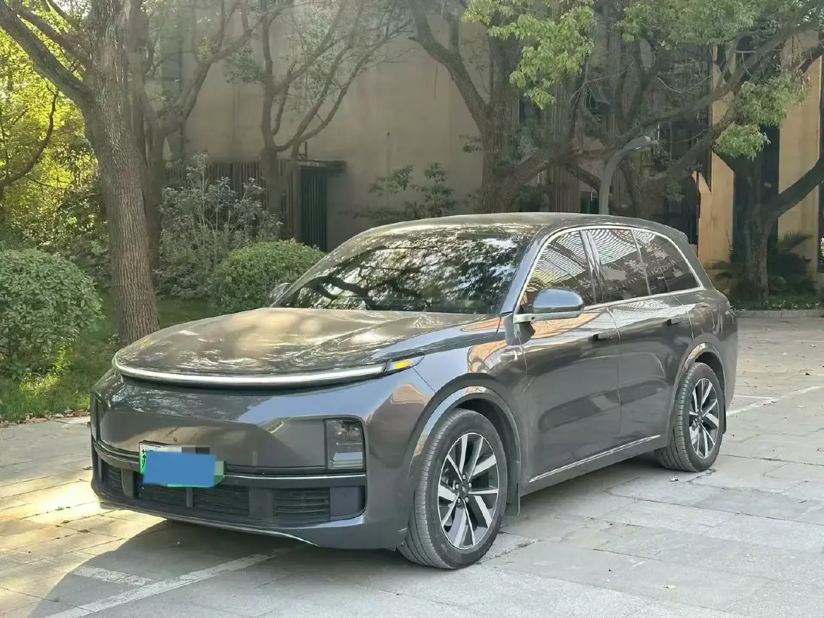 2023 Li L8 Range Extended 154HP REEV 40.9KWH