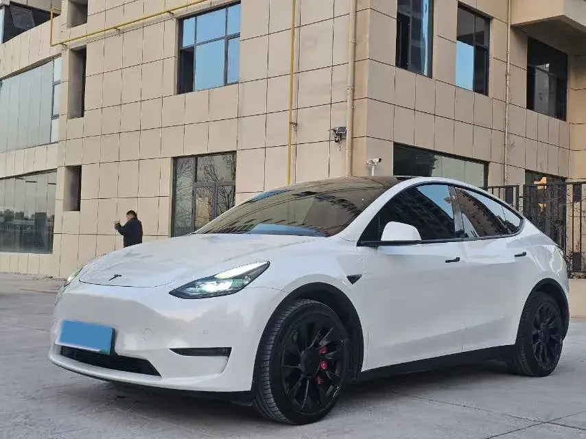 2021 TESLA MODEL view 1
