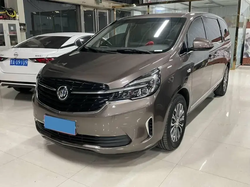 2021 BUICK GL8 view 1