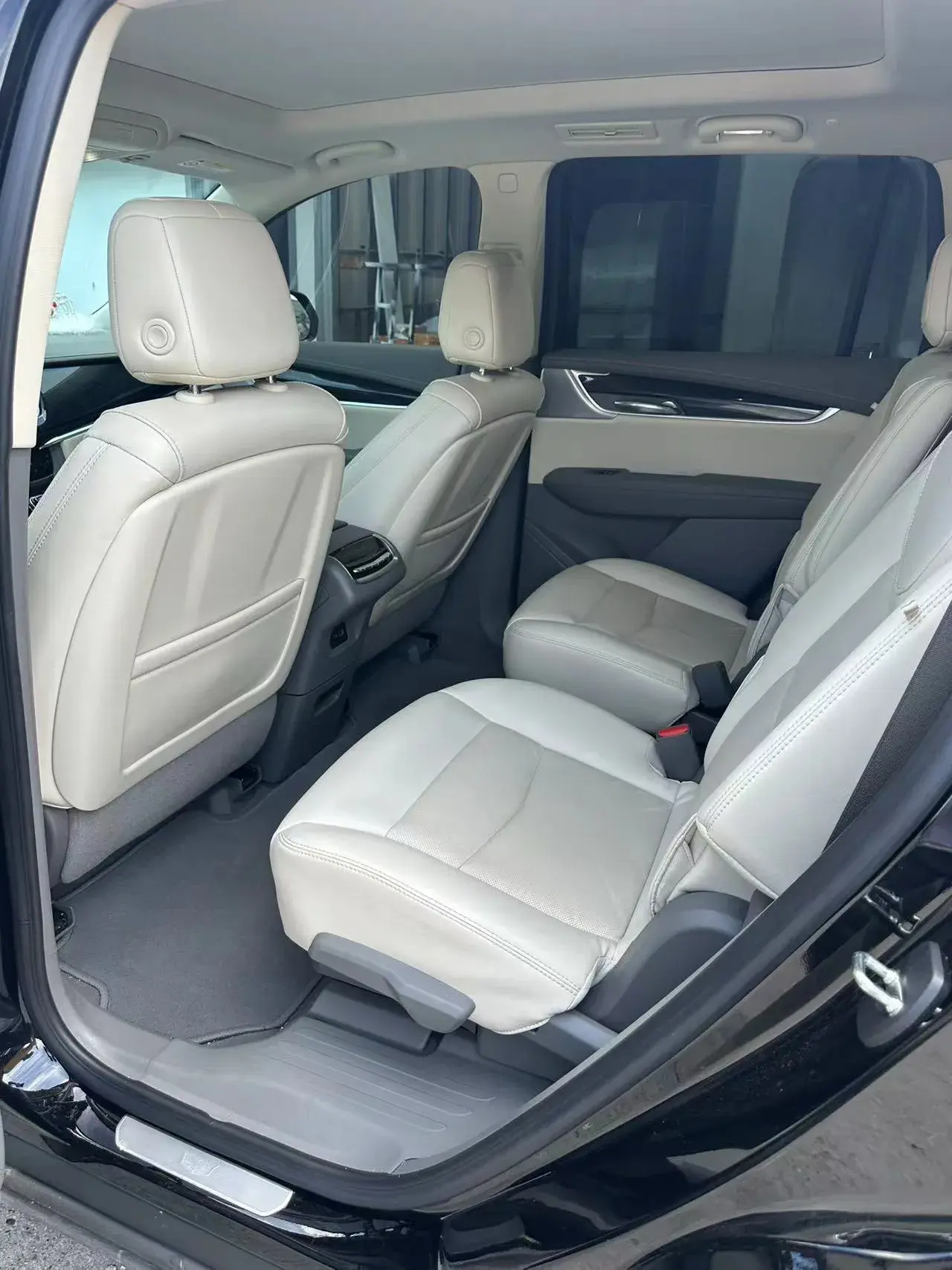 2022 CADILLAC XT6 thumbnail 2