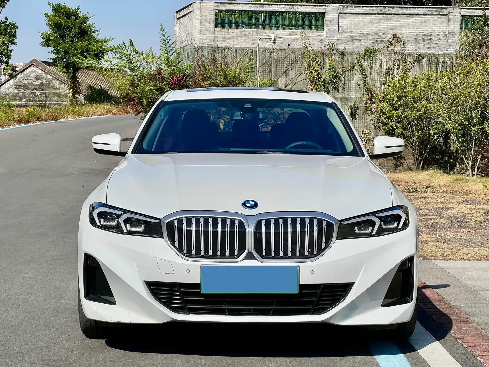 2024 BMW I3 thumbnail 2