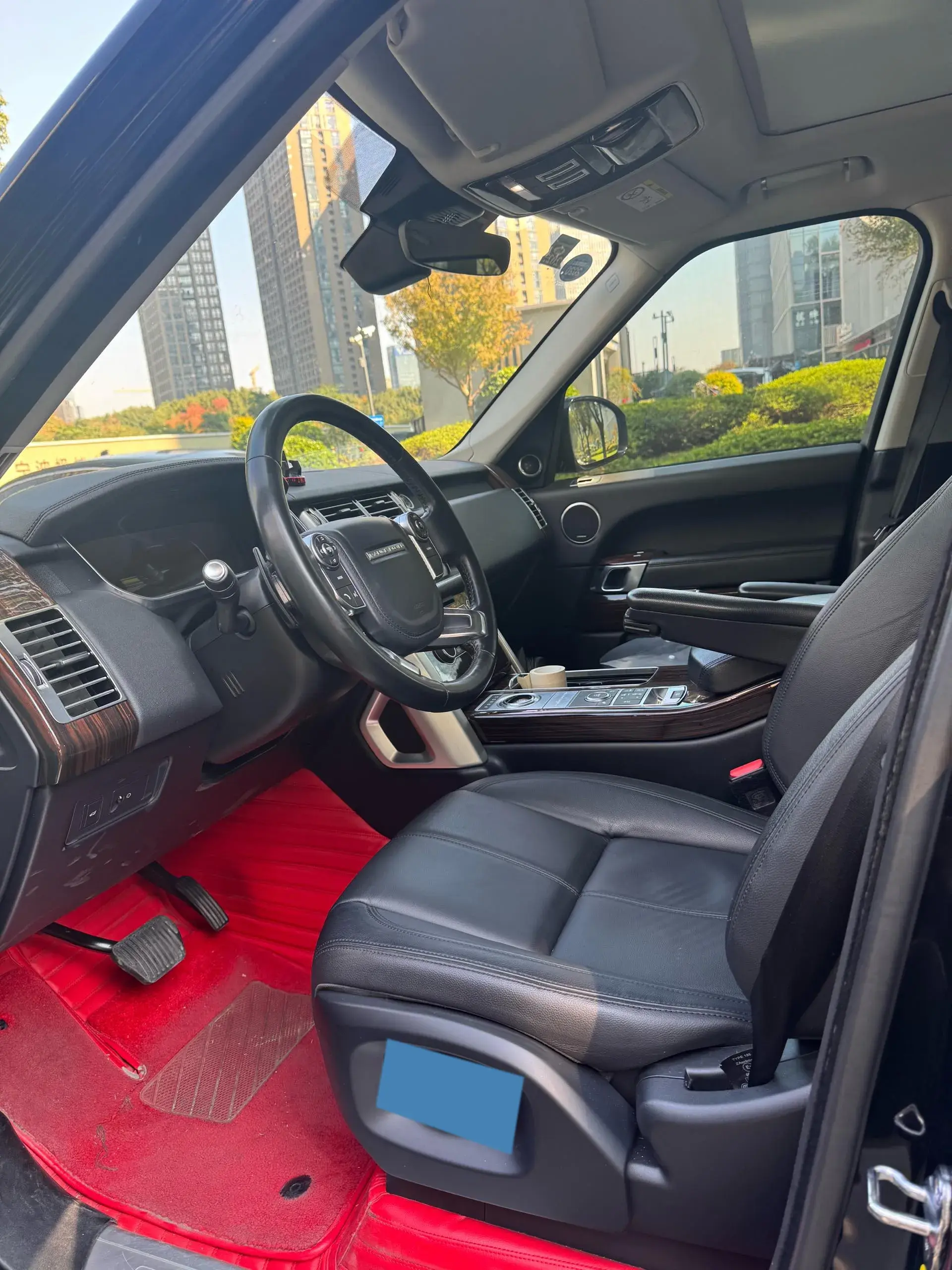 2017 LAND ROVER thumbnail 3