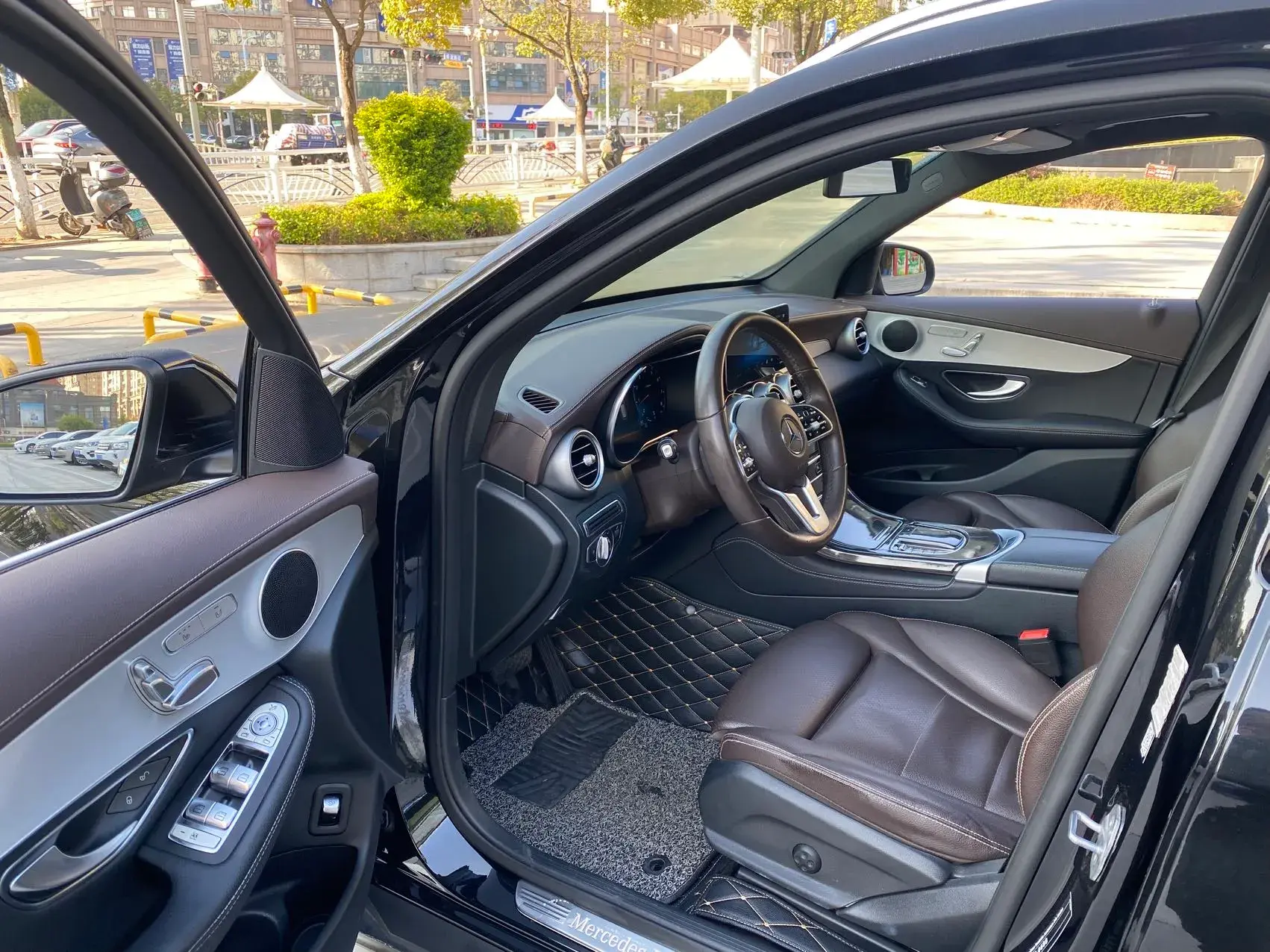 2021 MERCEDES-BENZ GLC thumbnail 4