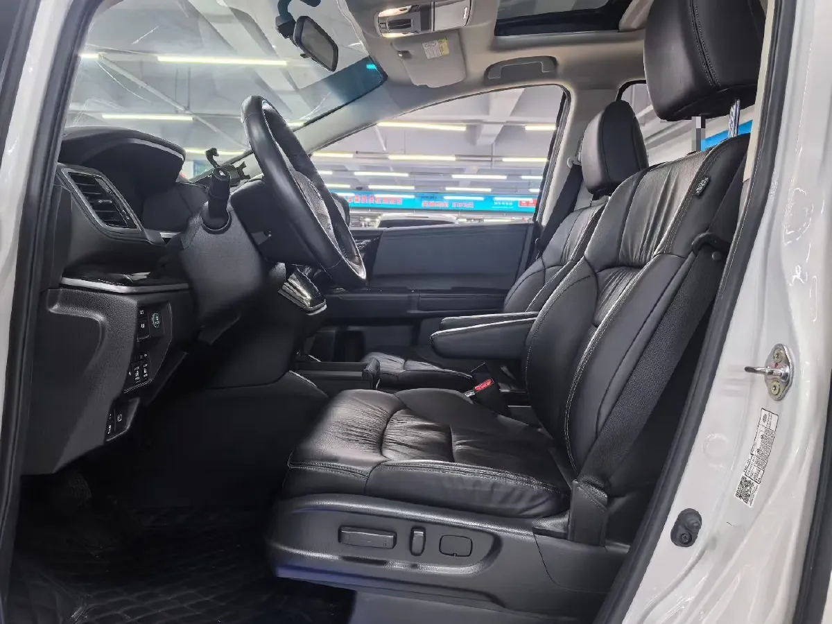 2018 Honda Odyssey 2.4L 186HP L4 CVT,autocango,china used car exporter,china ev exporter,chinese used car exporter,chinese used ev exporter