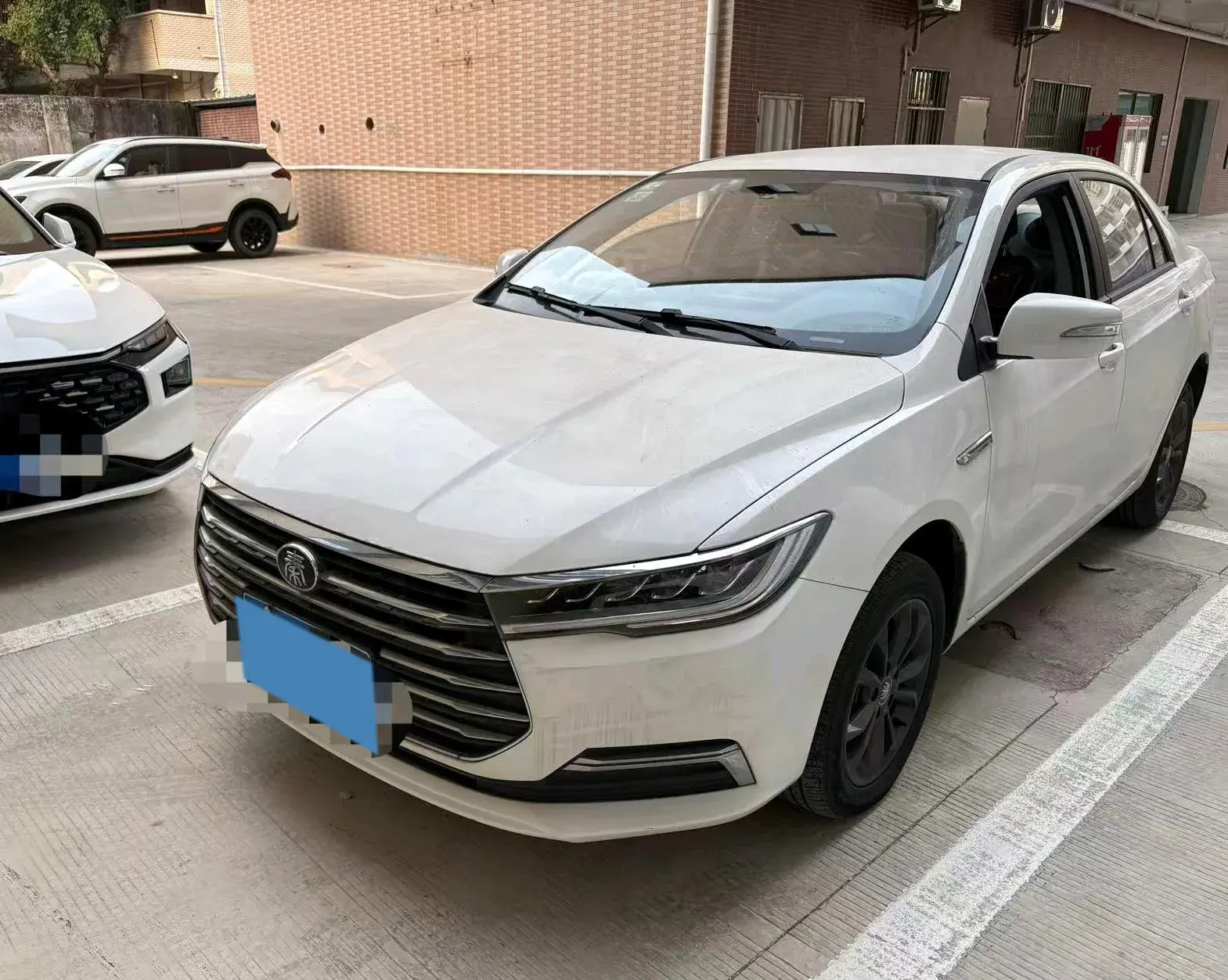 2019 BYD QIN view 1