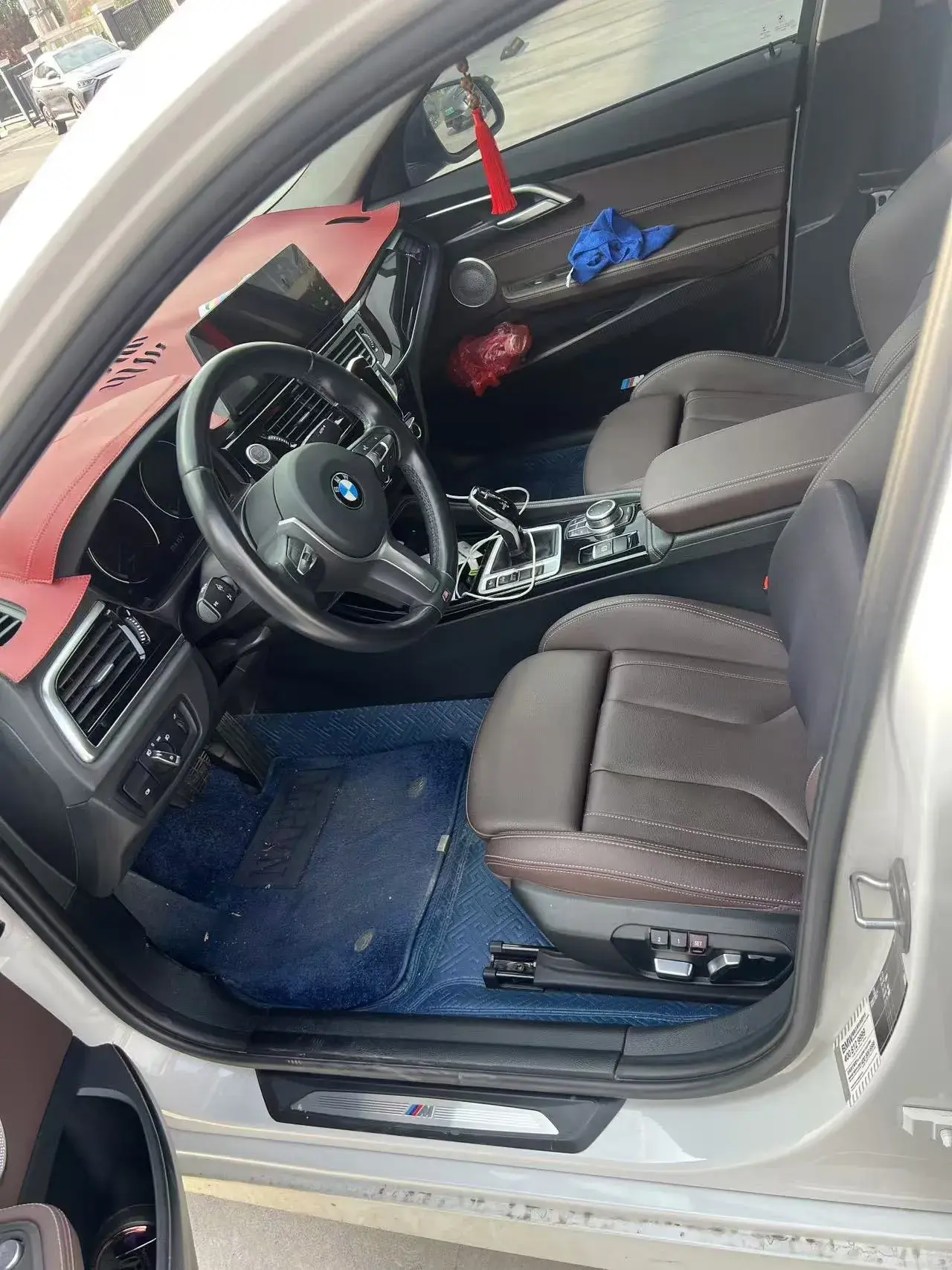 2022 BMW 1 thumbnail 2