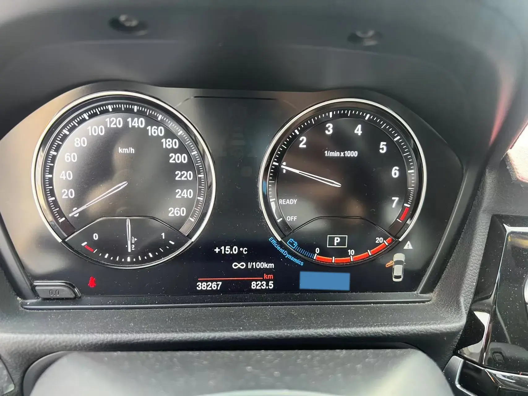 2022 BMW 1 thumbnail 3