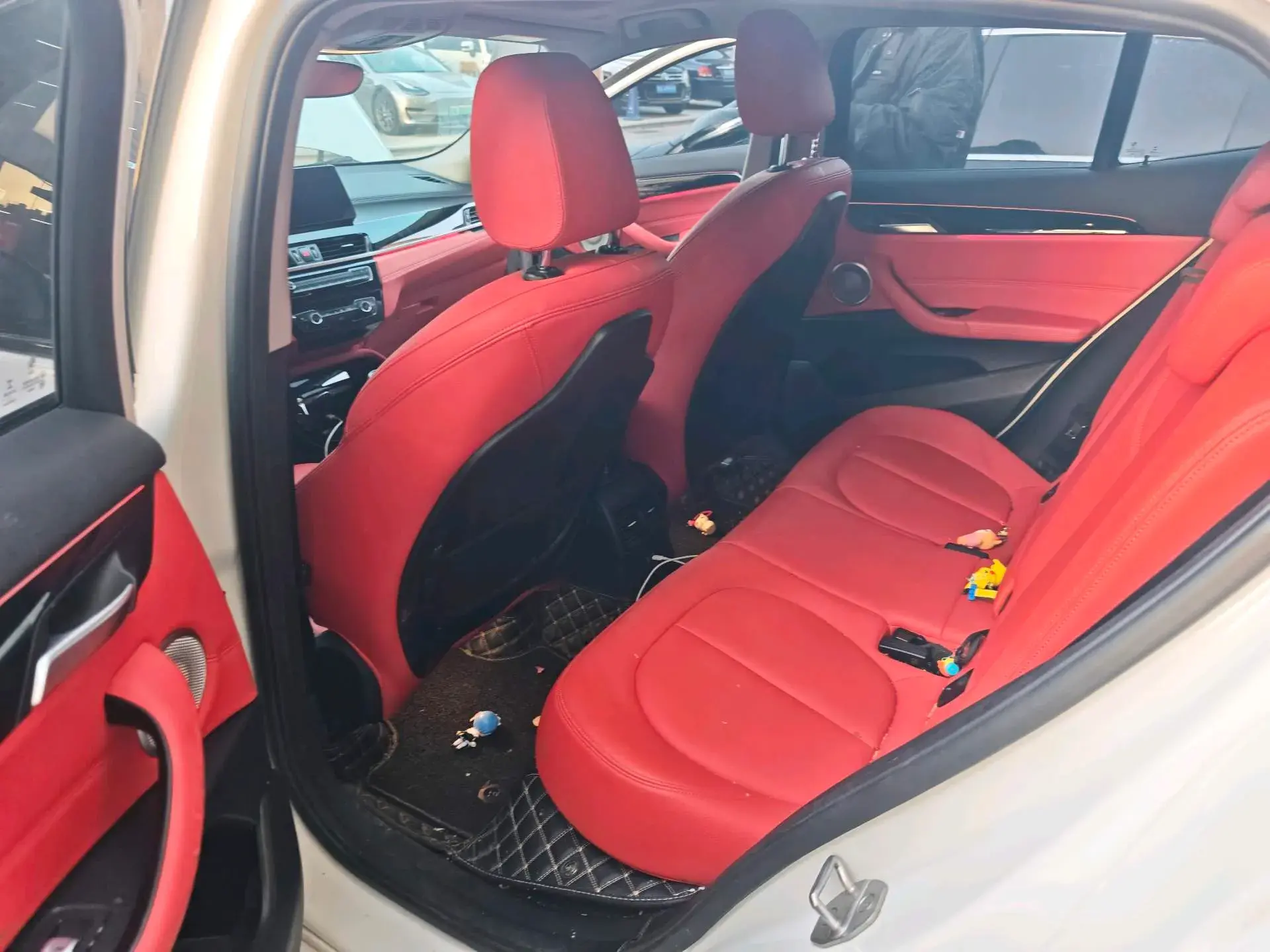 2021 BMW X2 thumbnail 3